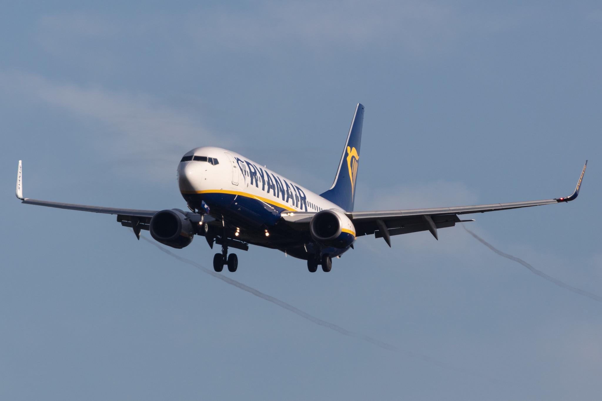 Hamburg Airport: Ryanair (FR / RYR) |  Boeing 737-8AS B738 | EI-EMP | MSN 40285
