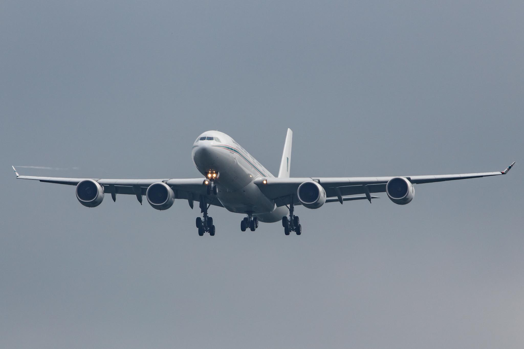 Hamburg Airport: Algerian Government |  Airbus A340-541 A345 | 7T-VPP | MSN 0917