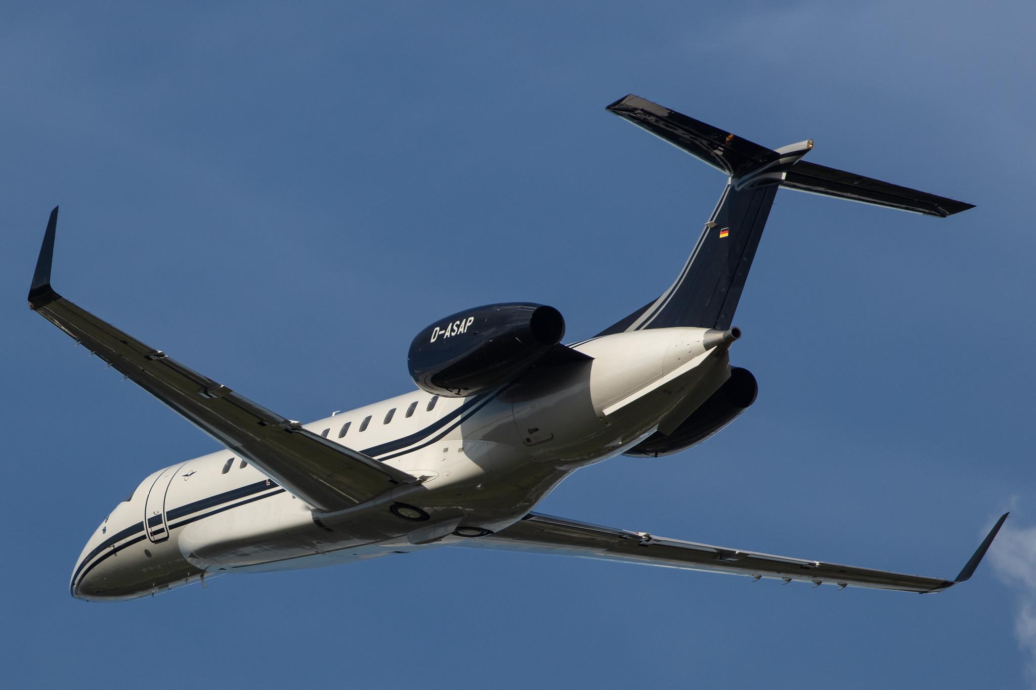 Hamburg Airport: Air Hamburg (/ AHO) |  Embraer Legacy 650E E35L | D-ASAP | MSN 14501230