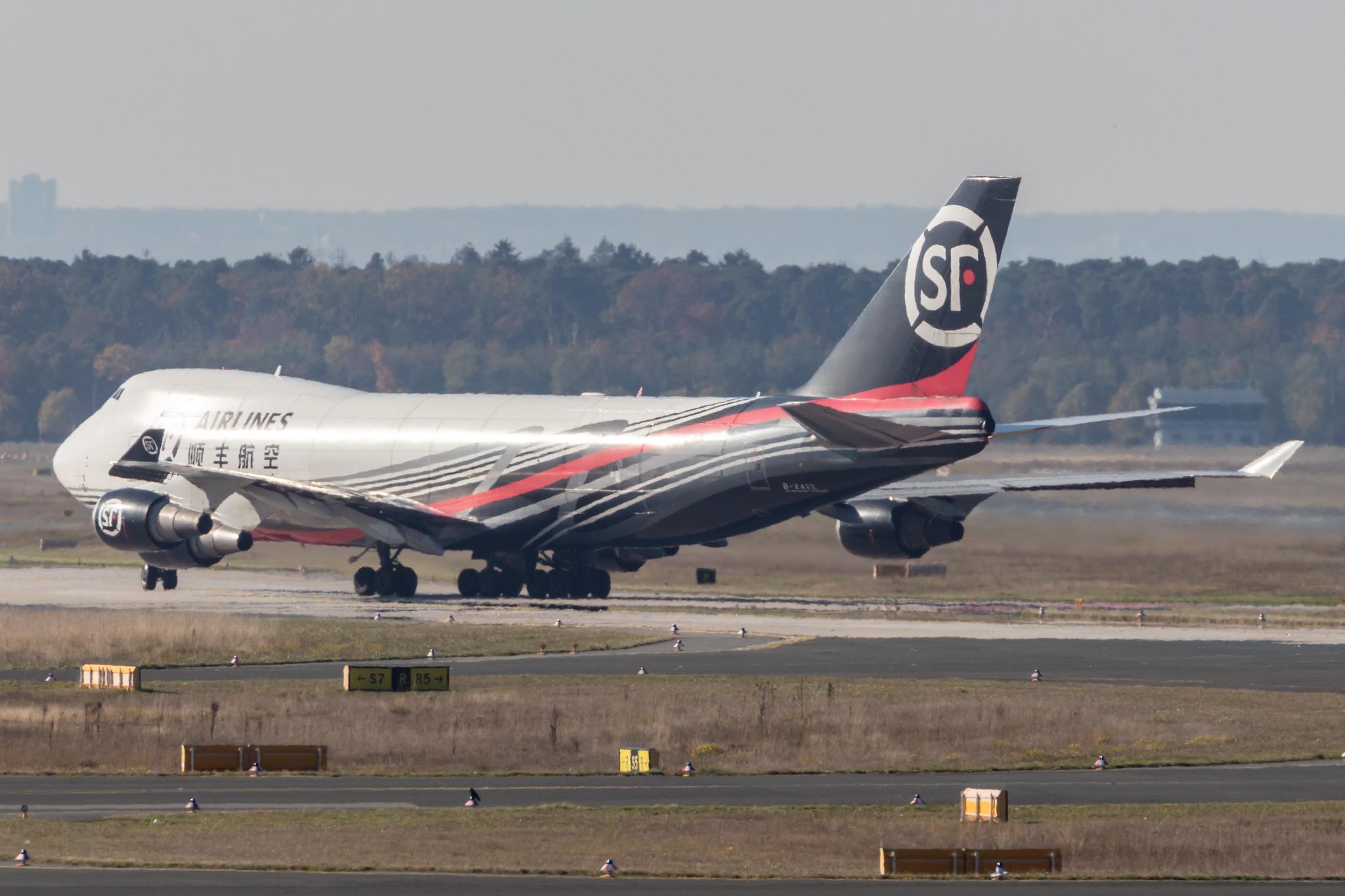 Frankfurt Airport: SF Airlines (O3 / CSS) |  Boeing 747-4EVF(ER) B744 | B-2422 | MSN 35173