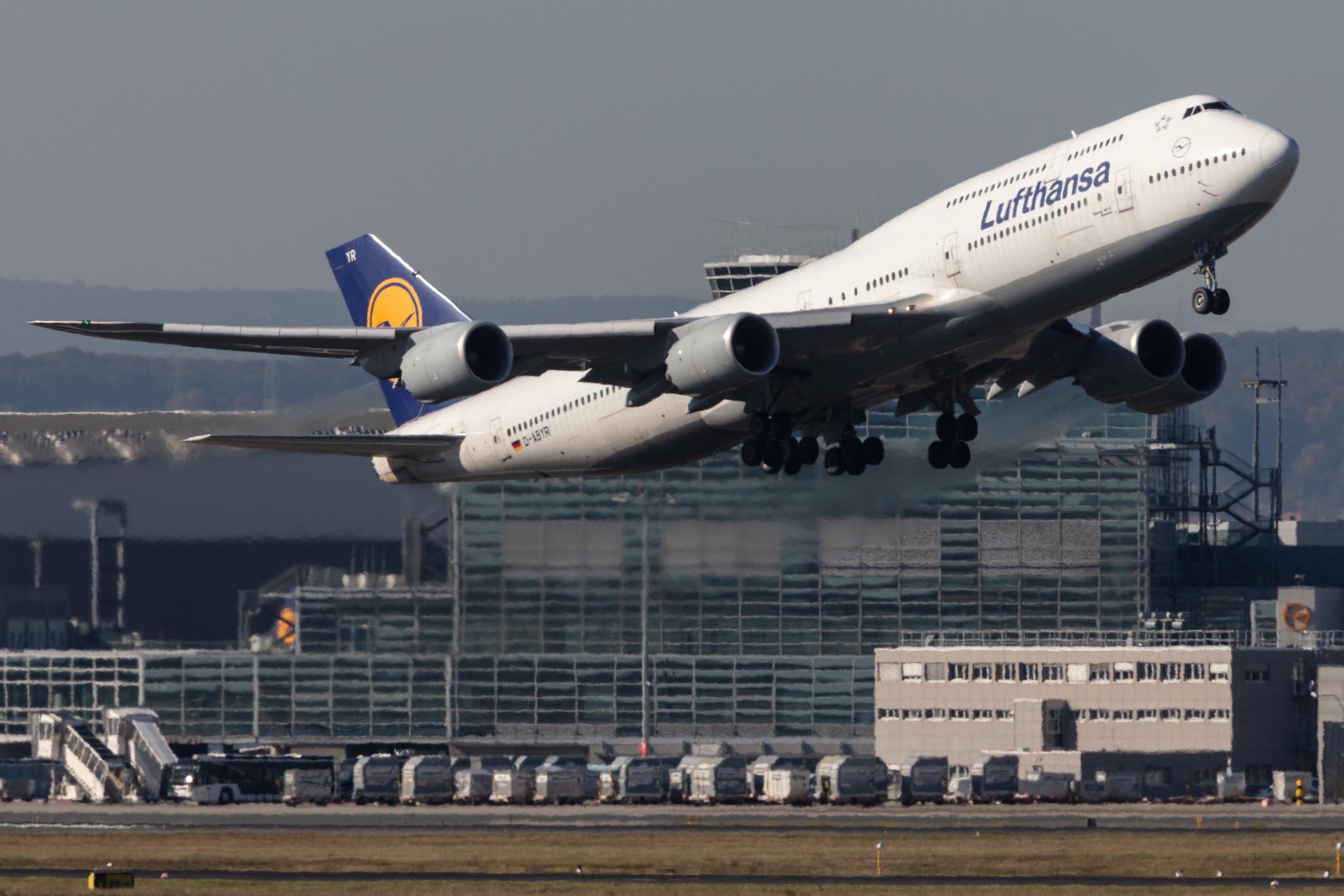 Frankfurt Airport: Lufthansa (LH / DLH) |  Boeing 747-830 B748 | D-ABYR | MSN 37842
