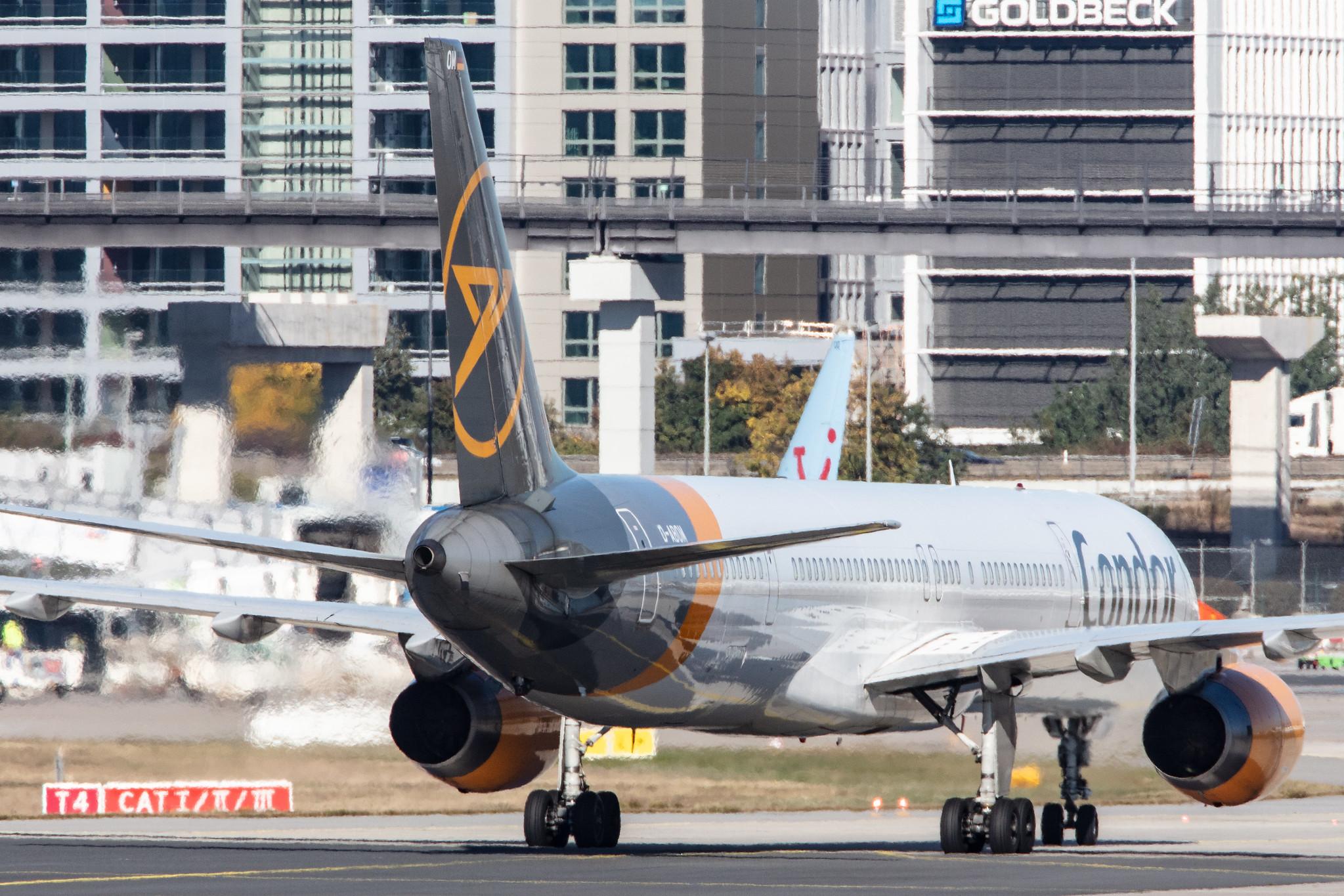 Frankfurt Airport: Condor (DE / CFG) |  Boeing 757-330 B753 | D-ABOM | MSN 29022