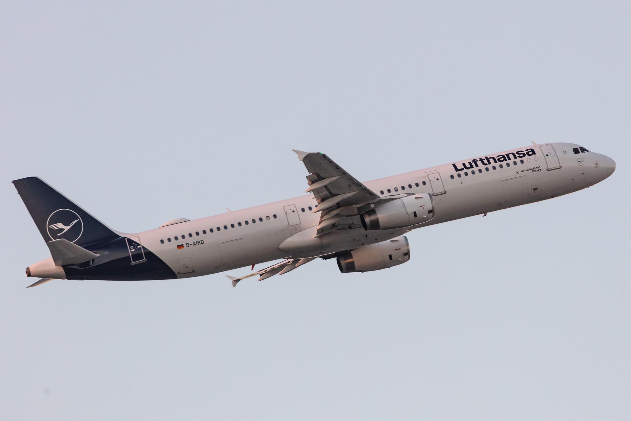 Frankfurt Airport: Lufthansa (LH / DLH) |  Airbus A321-131 A321 | D-AIRD | MSN 0474