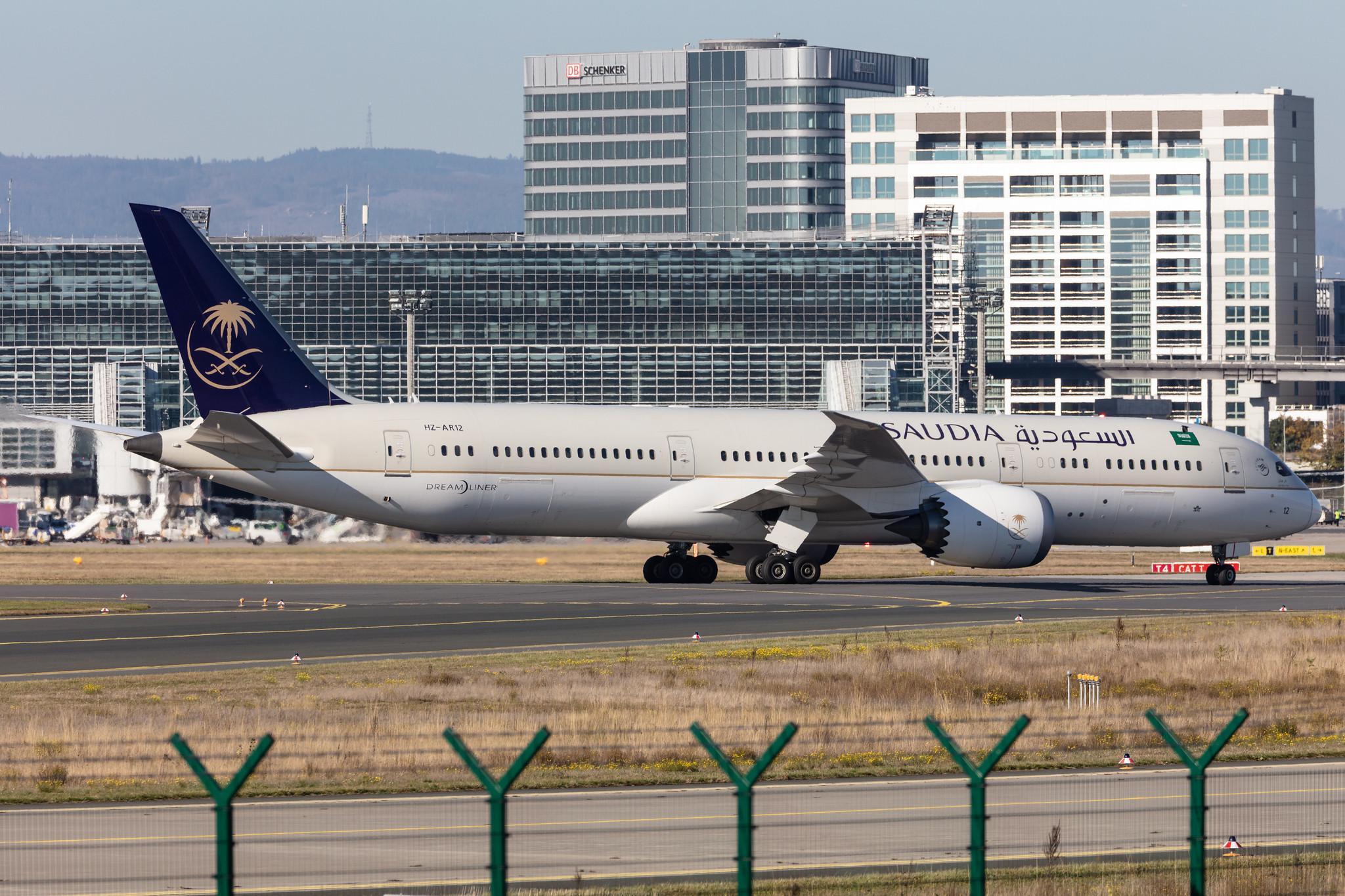 Frankfurt Airport: Saudia (SV / SVA) |  Boeing 787-9 Dreamliner B789 | HZ-AR12 | MSN 40046