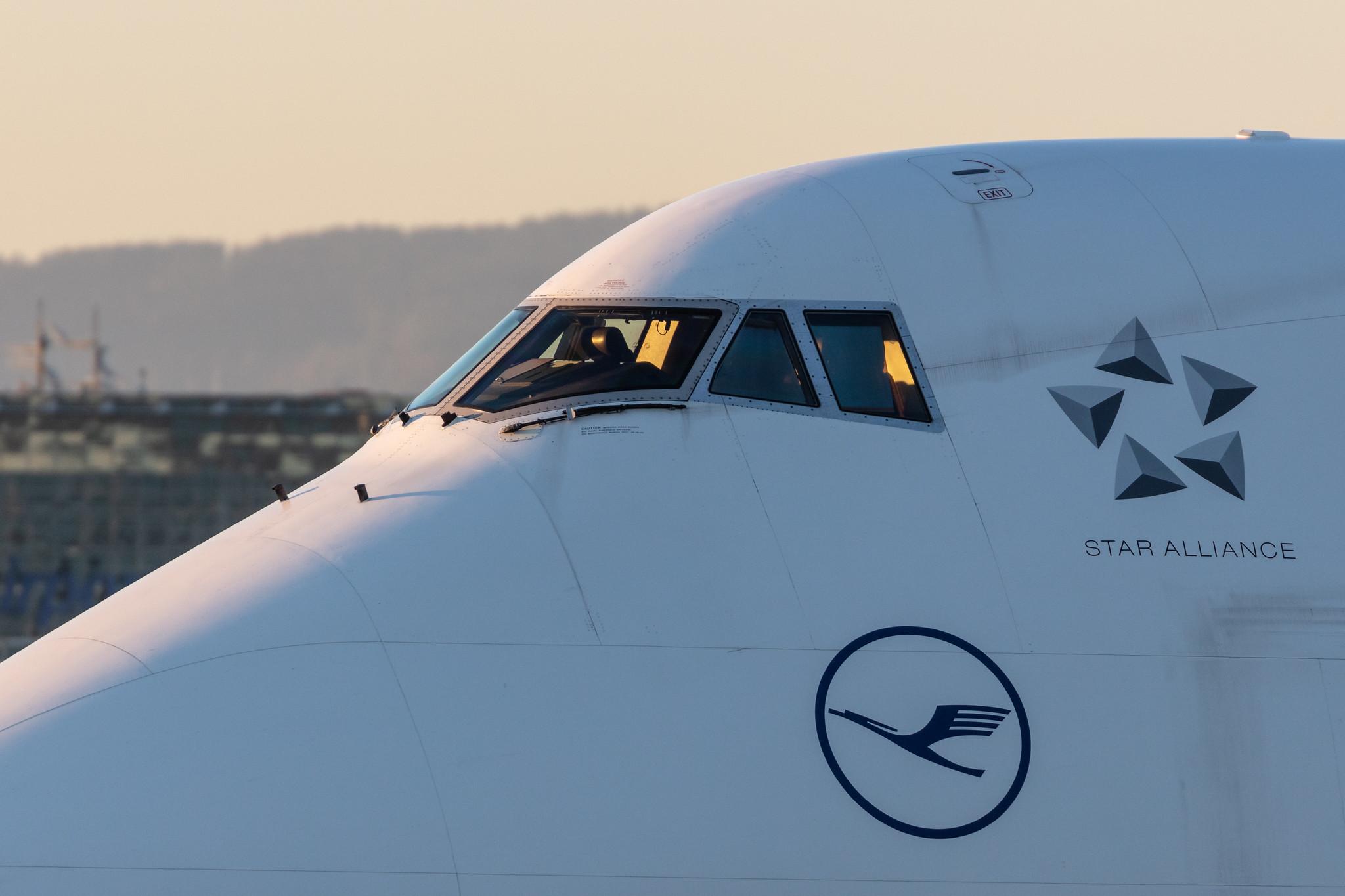 Frankfurt Airport: Lufthansa (LH / DLH) |  Boeing 747-830 B748 | D-ABYJ | MSN 37834