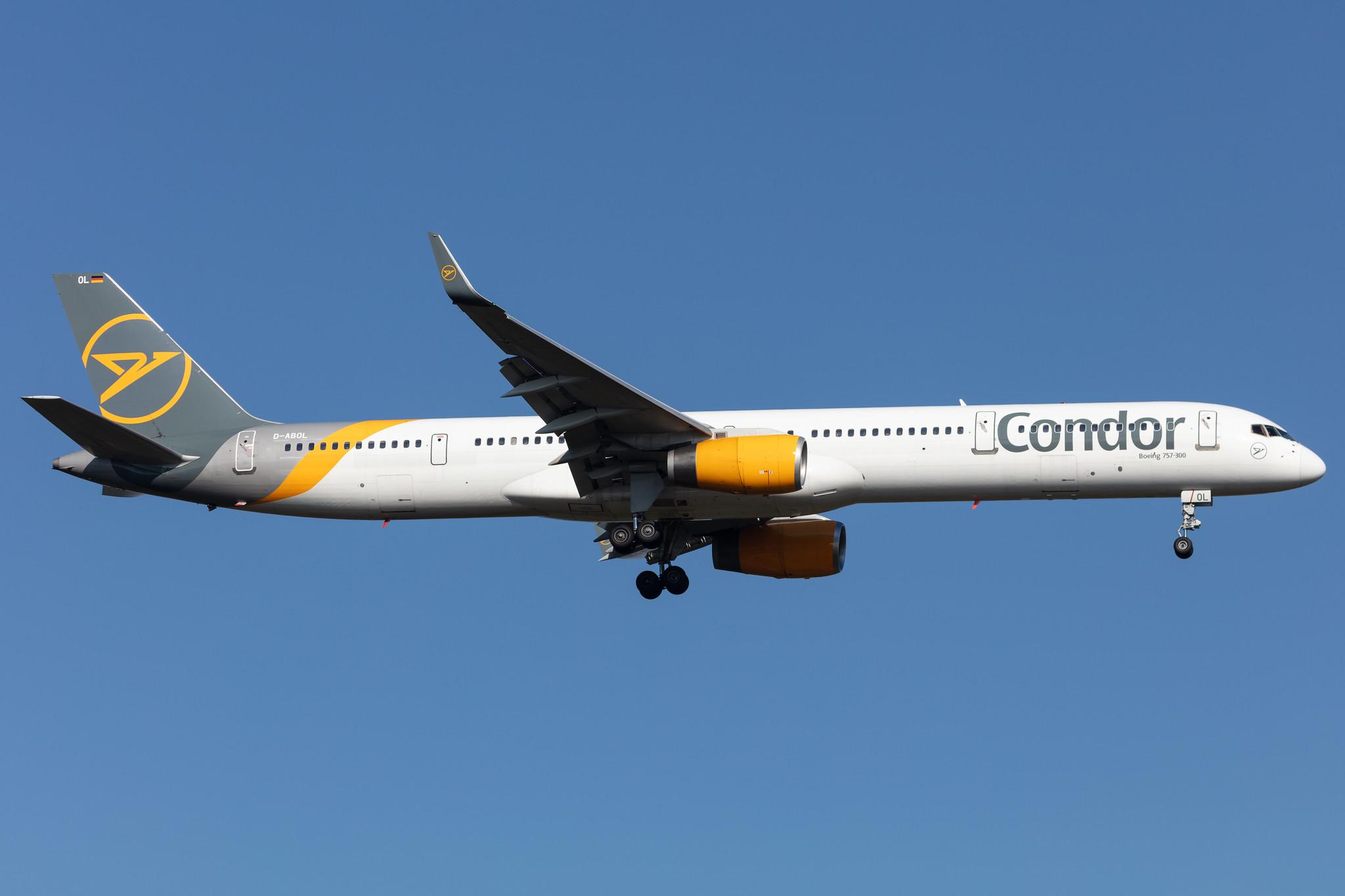 Frankfurt Airport: Condor (DE / CFG) |  Boeing 757-330 B753 | D-ABOL | MSN 29021
