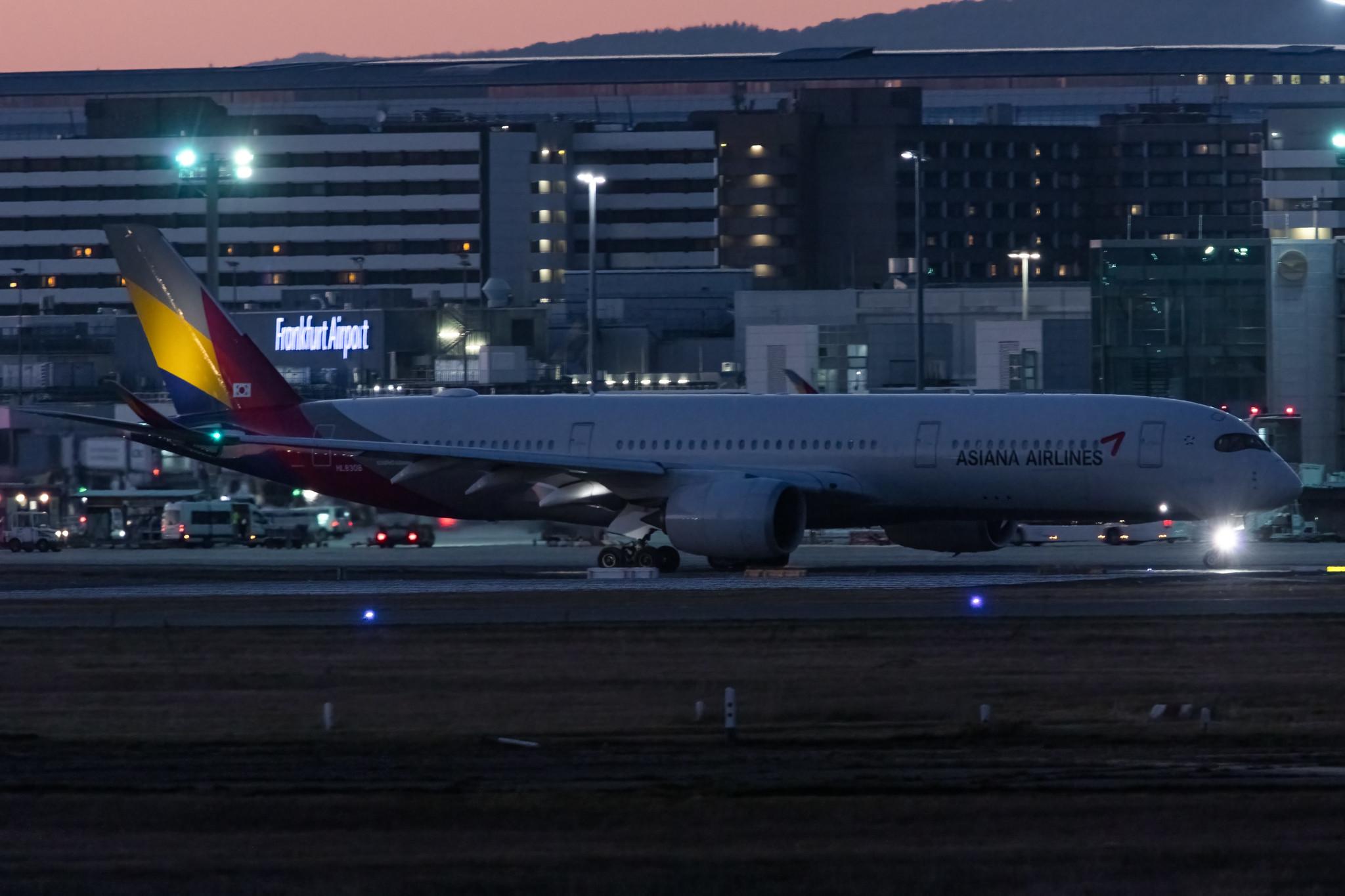 Frankfurt Airport: Asiana Airlines (OZ / AAR) |  Airbus A350-941 A359 | HL8308 | MSN 218
