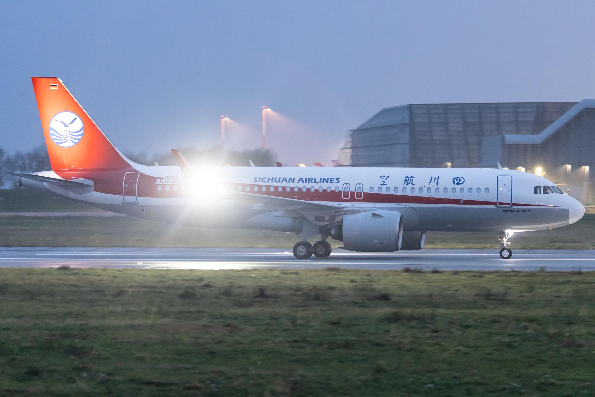 Hamburg Finkenwerder: Sichuan Airlines  (3U / CSC) | Airbus A320-271N A20N | D-AUBL (B-322U) | MSN 10127