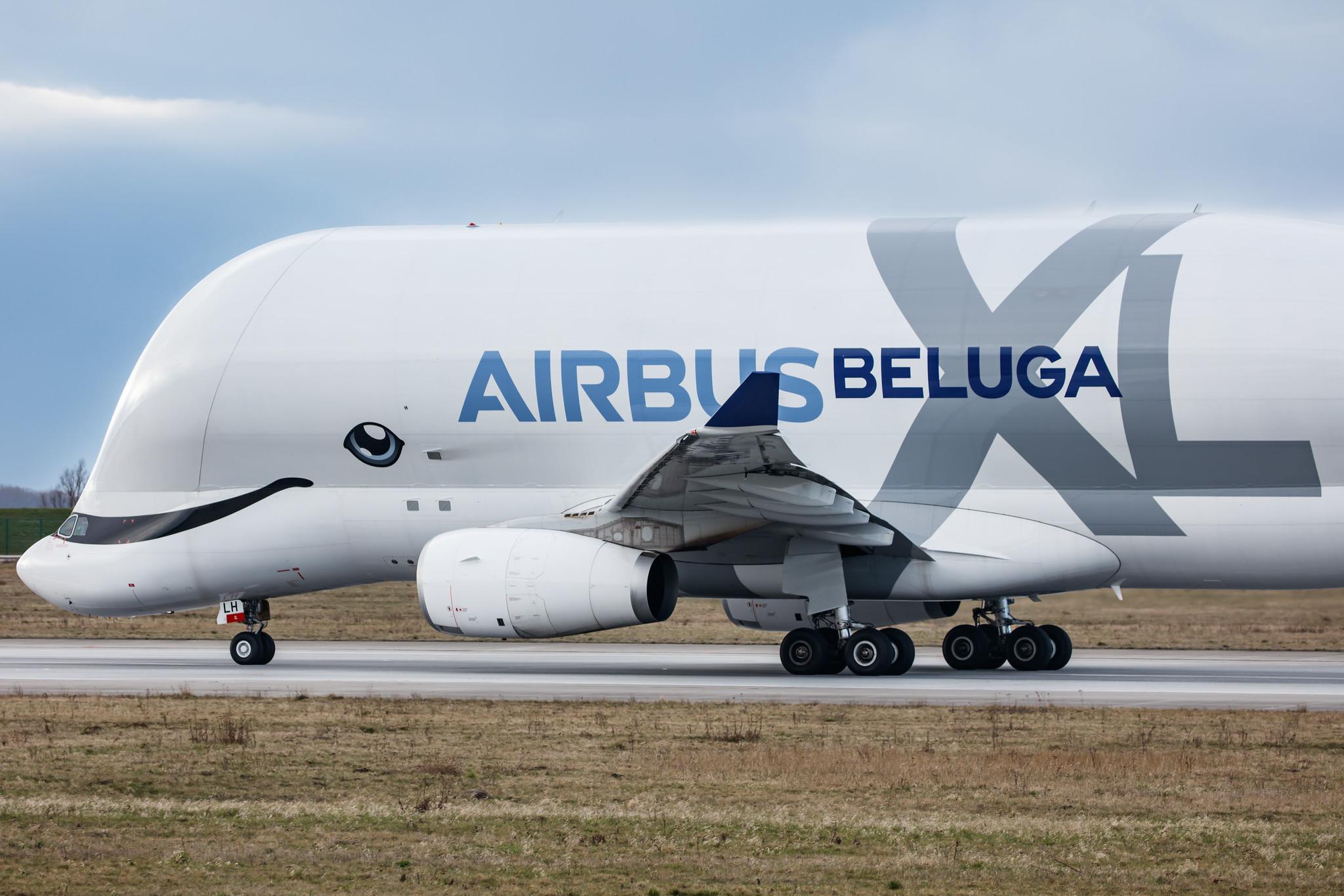 Hamburg Finkenwerder: Airbus Transport International (4Y / BGA) |  Airbus A330-743L Beluga XL A337 | F-GXLH | MSN 1853