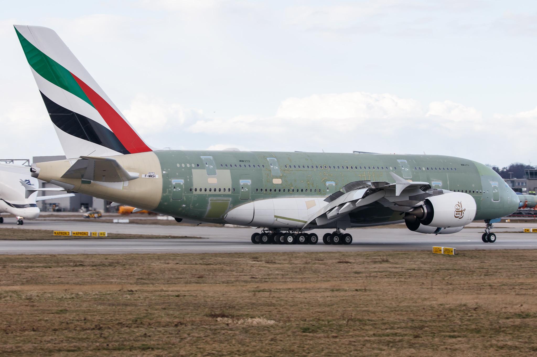 Hamburg Finkenwerder: Emirates  (EK / UAE) |  Airbus A380-842 A388 | F-WWSH (A6-EVS) | MSN 272
