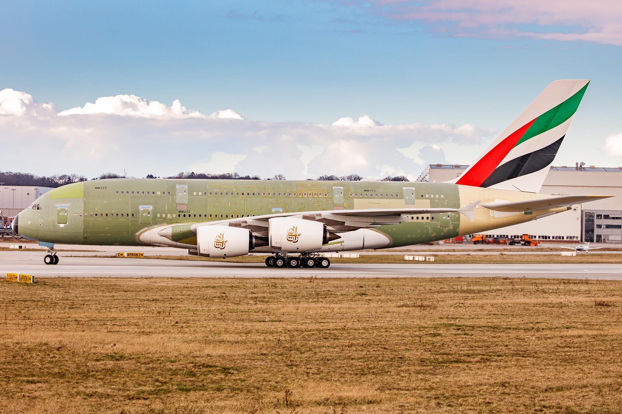 Hamburg Finkenwerder: Emirates  (EK / UAE) |  Airbus A380-842 A388 | F-WWSH (A6-EVS) | MSN 272