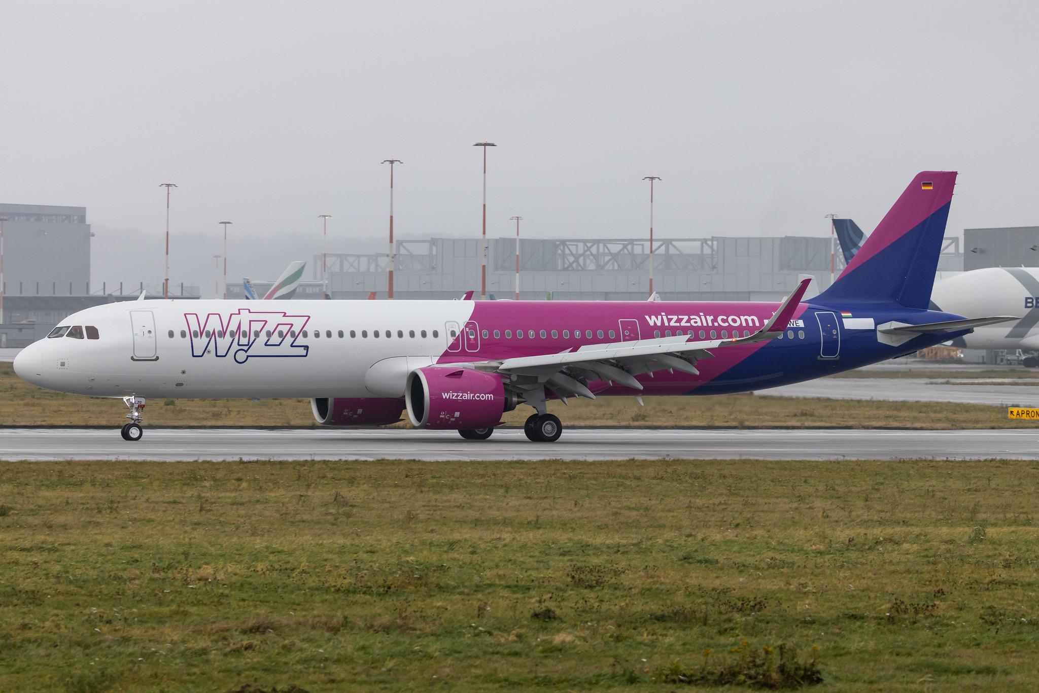 Hamburg Finkenwerder: Wizz Air (W6 / WZZ) | Airbus A321-271NX A21N | D-AZWE (HA-LZG) | MSN 10753