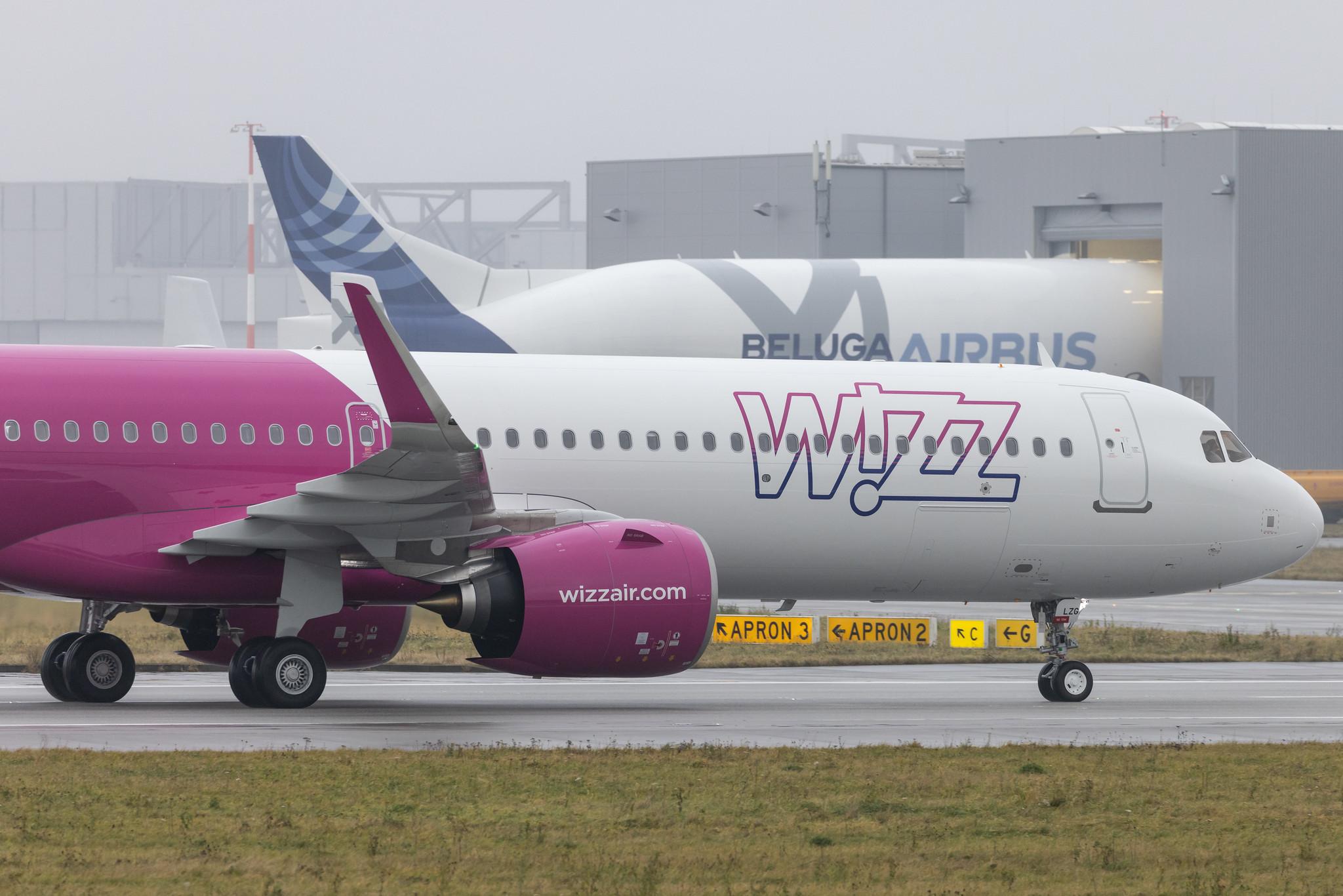 Hamburg Finkenwerder: Wizz Air (W6 / WZZ) | Airbus A321-271NX A21N | D-AZWE (HA-LZG) | MSN 10753