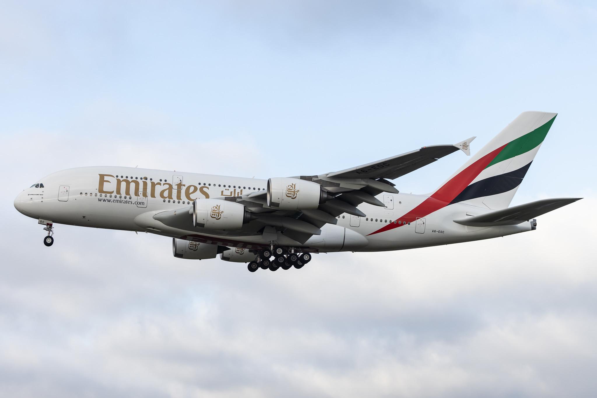 Hamburg Airport: Emirates (EK / UAE) |  Airbus A380-861 A388 | A6-EOC | MSN 165