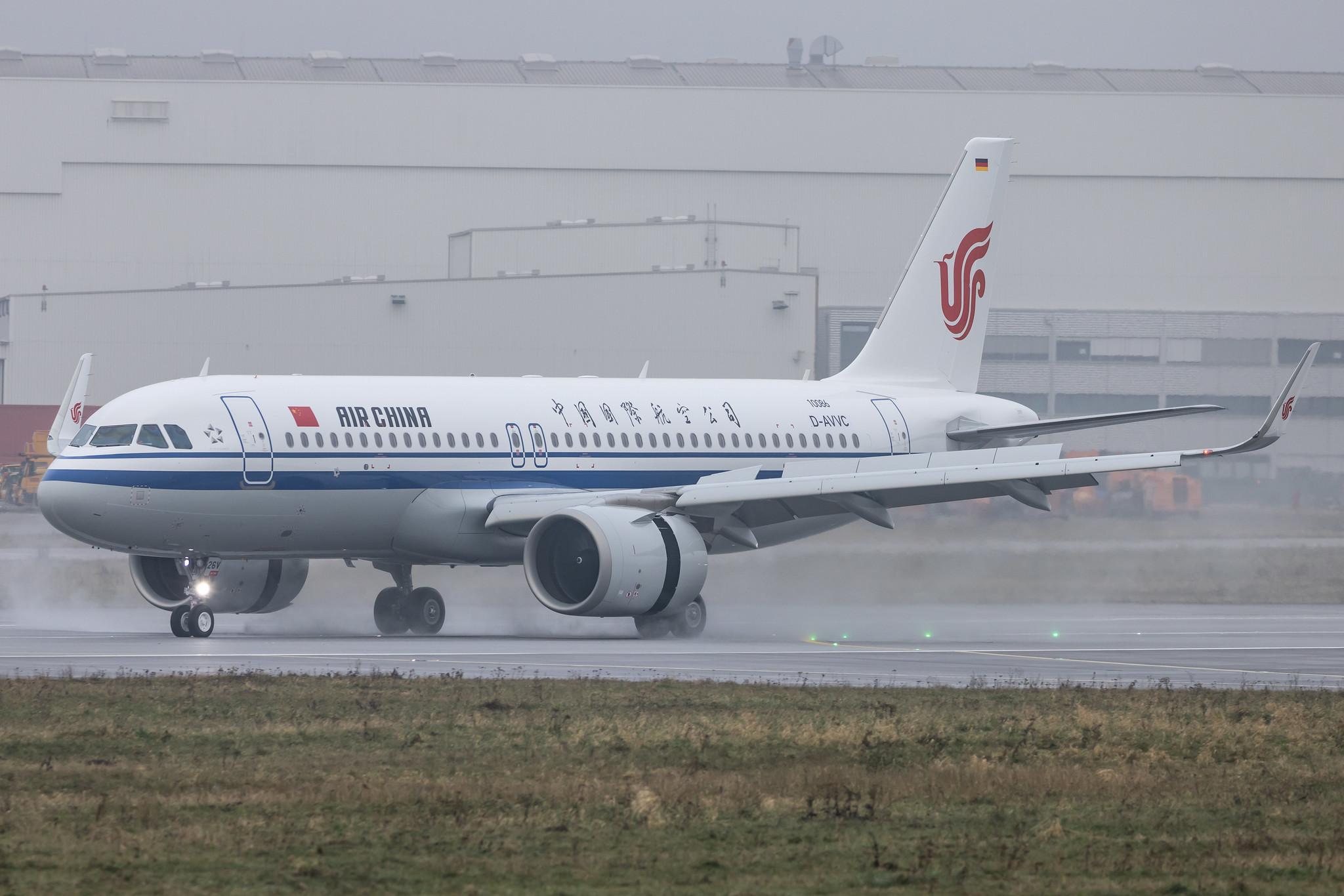 Hamburg Finkenwerder: Air China (CA / CCA) |  Airbus A320-251N A20N | D-AVVC (B-326V) | MSN 10086