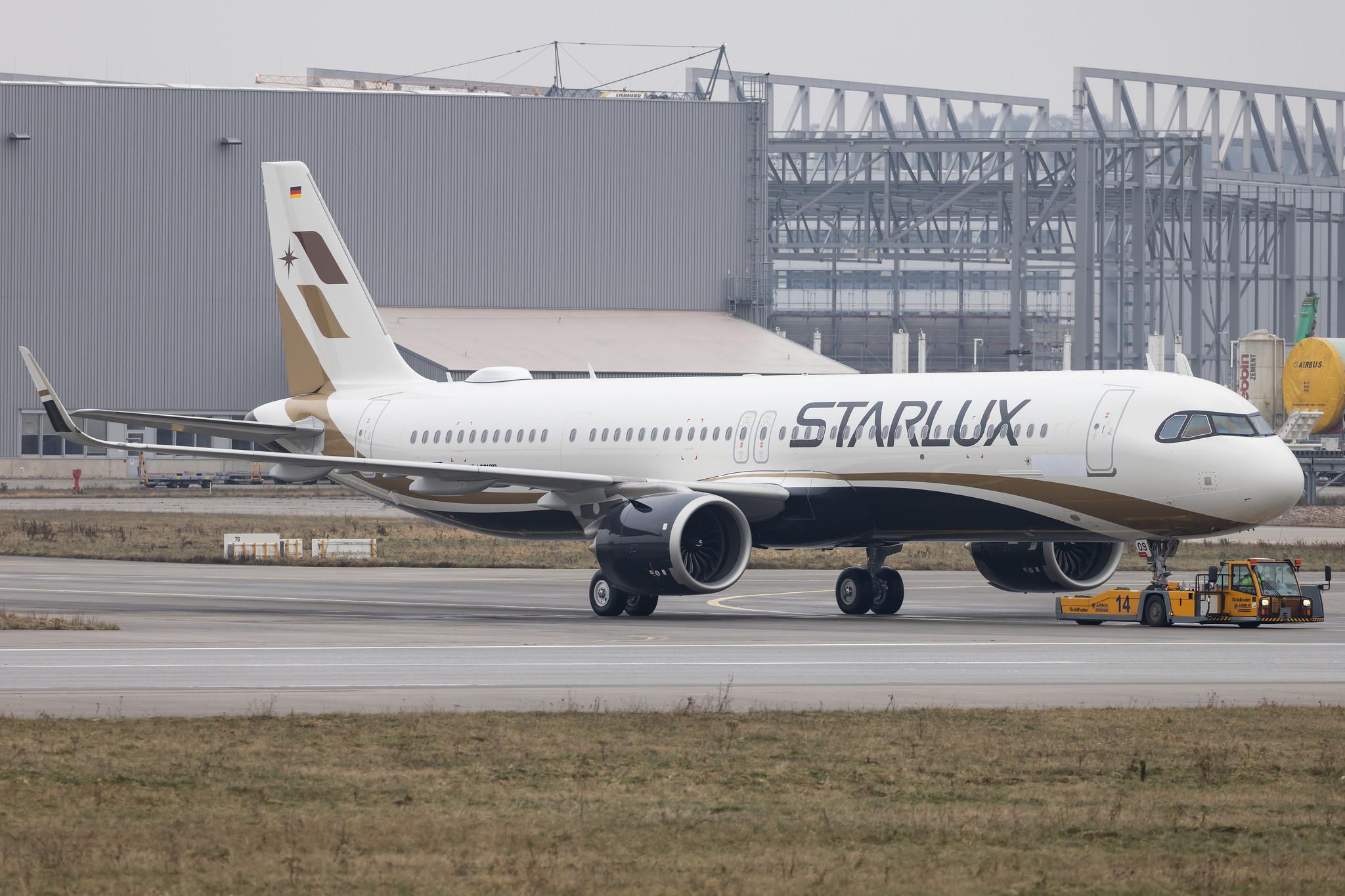 Hamburg Finkenwerder: STARLUX Airlines (JX / SJX) | Airbus A321-252NX A21N | D-AVZT (B-58209) | MSN 10432