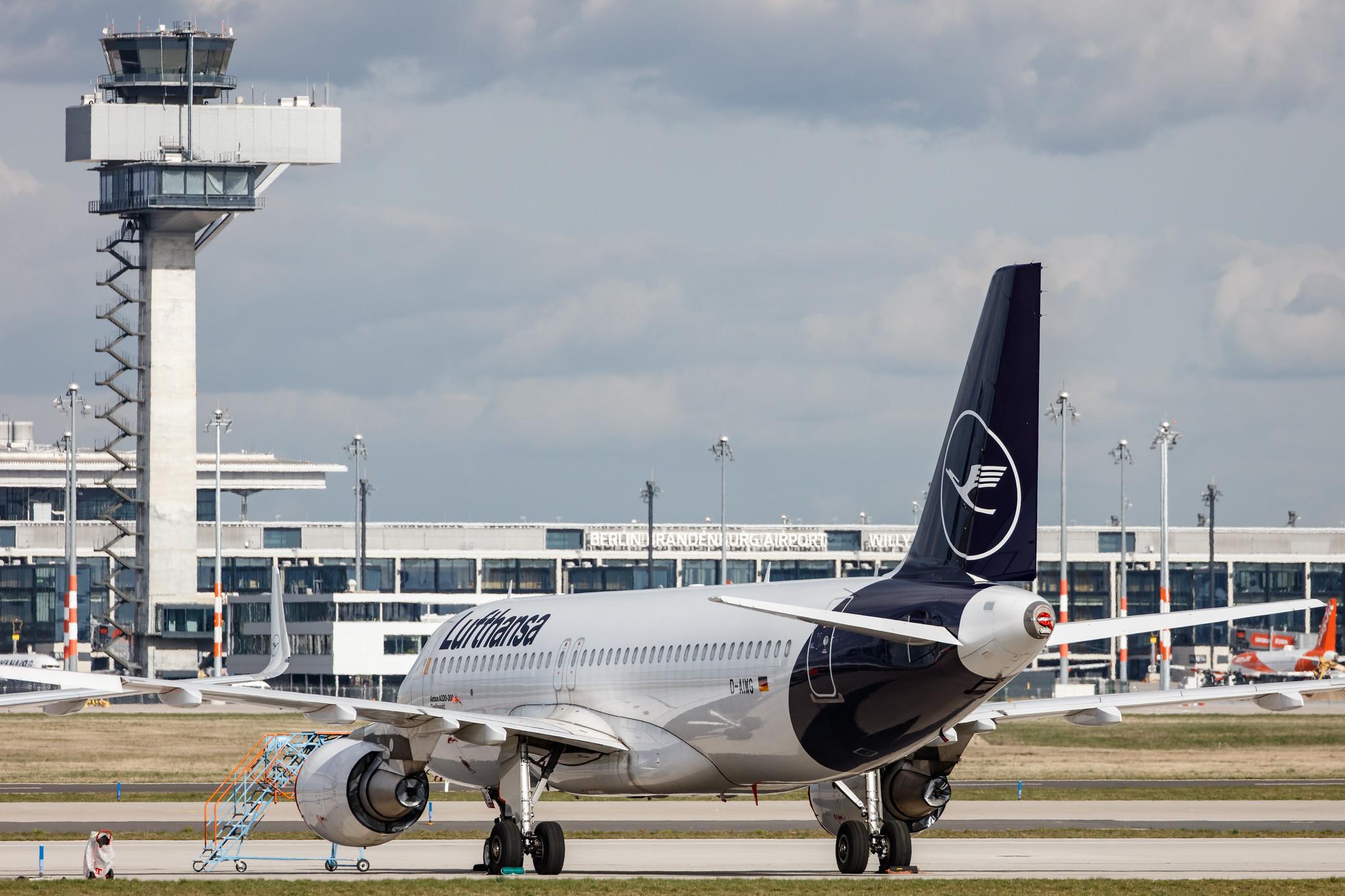 Flughafen Berlin Brandenburg: Lufthansa (LH / DLH) |  Airbus A320-214 A320 | D-AIWG | MSN 8902