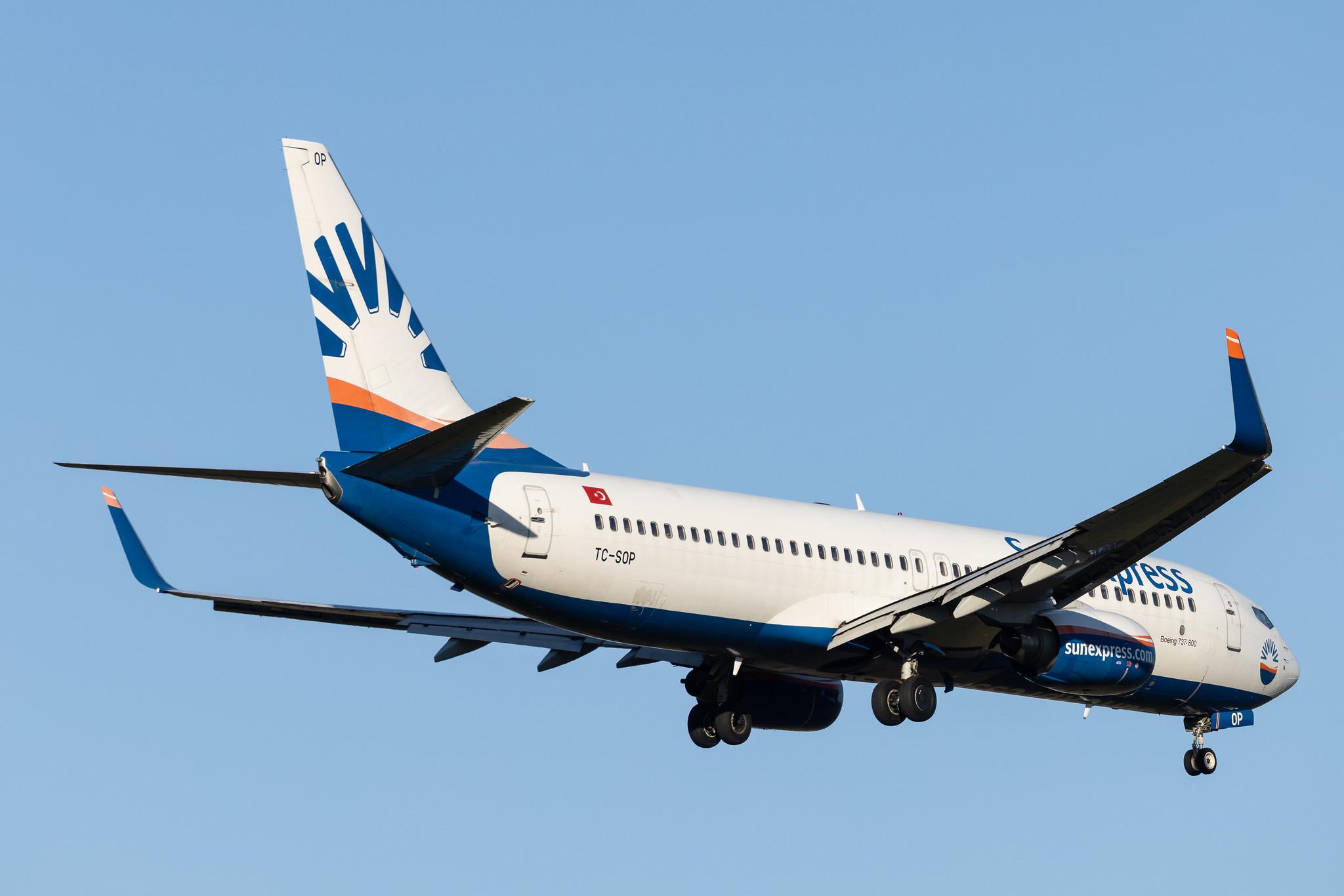 Hamburg Airport: SunExpress (XQ / SXS) |  Boeing 737-8AS B738 | TC-SOP | MSN 33562