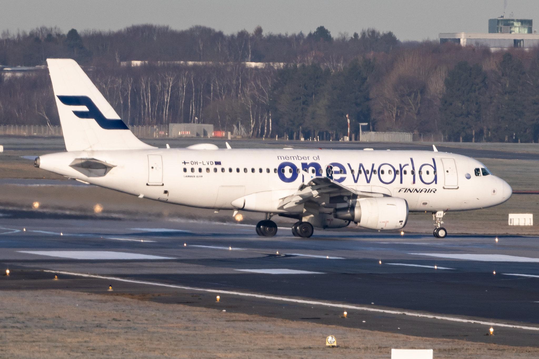 Hamburg Airport: Finnair (AY / FIN) |  Livery: Oneworld Livery |  Airbus A319-112 A319 | OH-LVD | MSN 1352