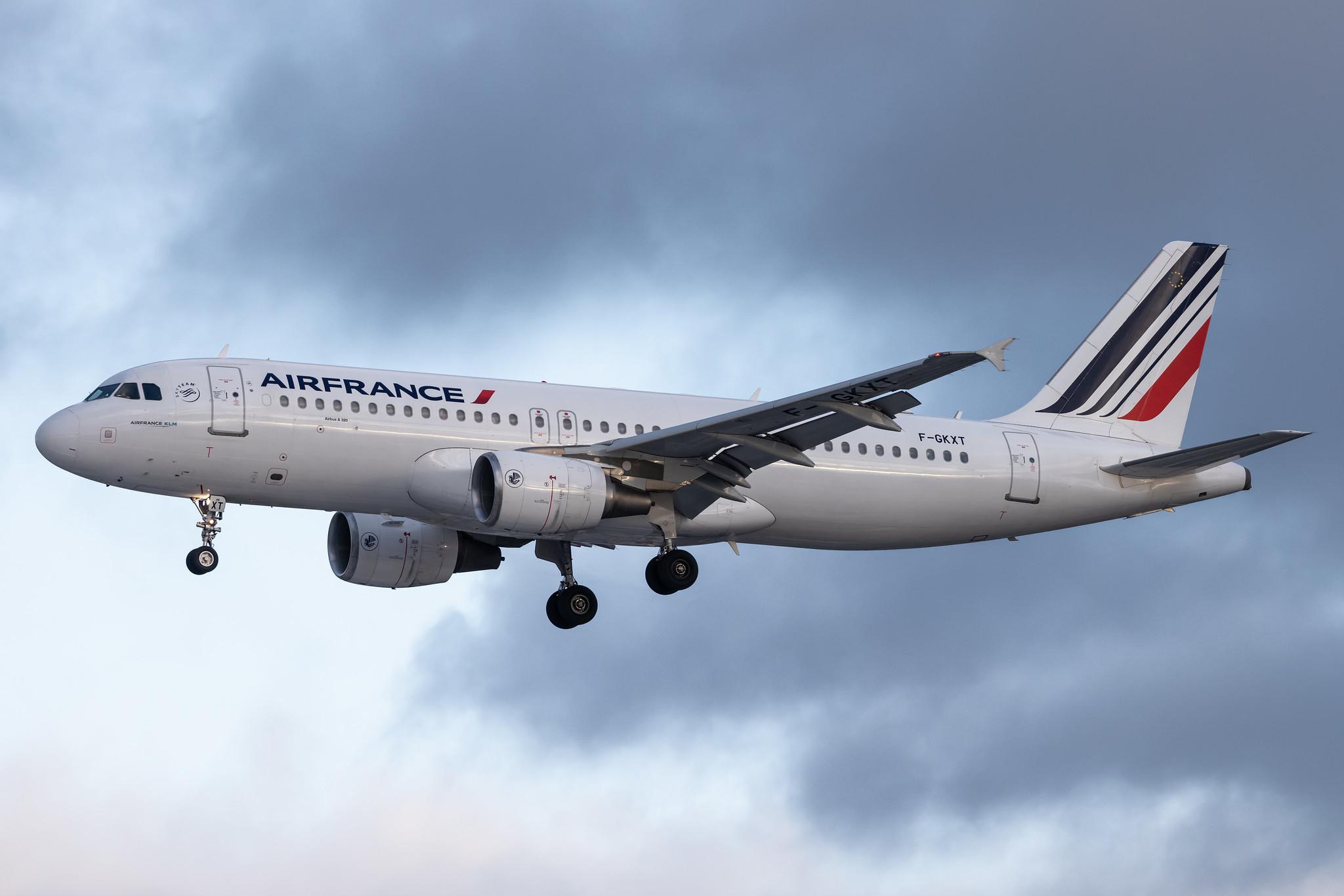 Hamburg Airport: Air France (AF / AFR) |  Airbus A320-214 A320 | F-GKXT | MSN 3859