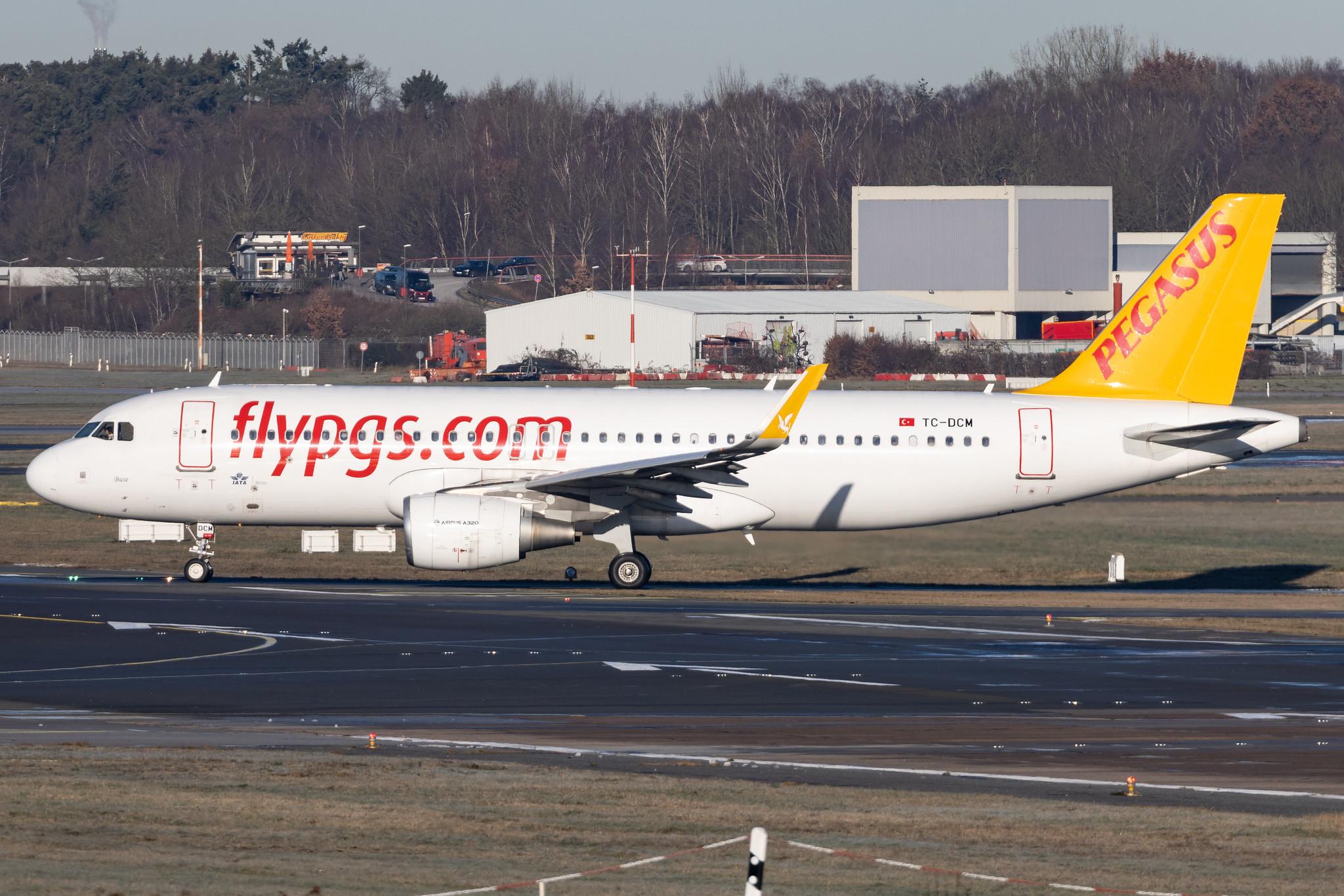 Hamburg Airport: Pegasus (PC / PGT) | Operator: Pegasus Airlines |  Airbus A320-214 A320 | TC-DCM | MSN 7200