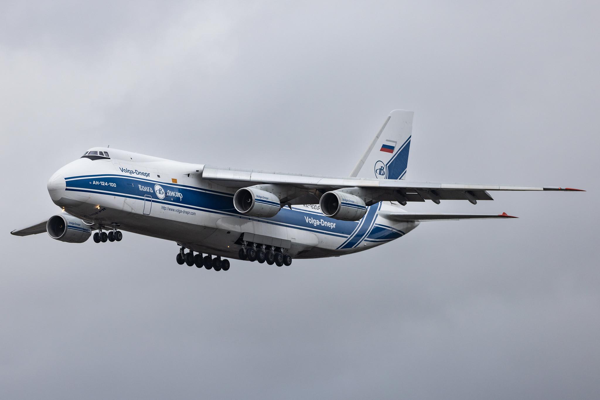 Hamburg Airport: Volga-Dnepr Airlines (VI / VDA) |  Antonov An-124-100 Ruslan A124 | RA-82047 | MSN 9773053259121