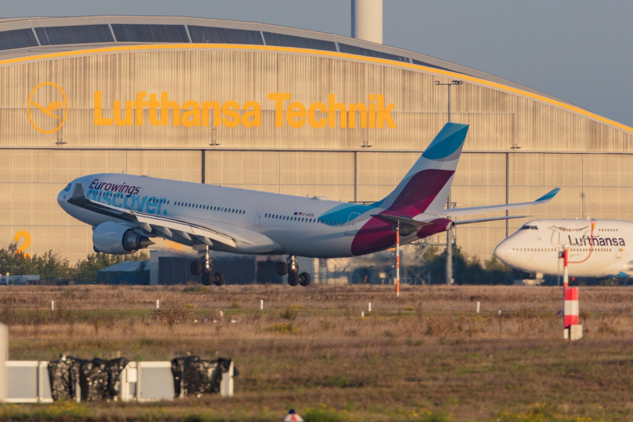 Frankfurt Airport: Eurowings Discover (4Y / OCN) |  Airbus A330-203 A332 | D-AXGB | MSN 0684