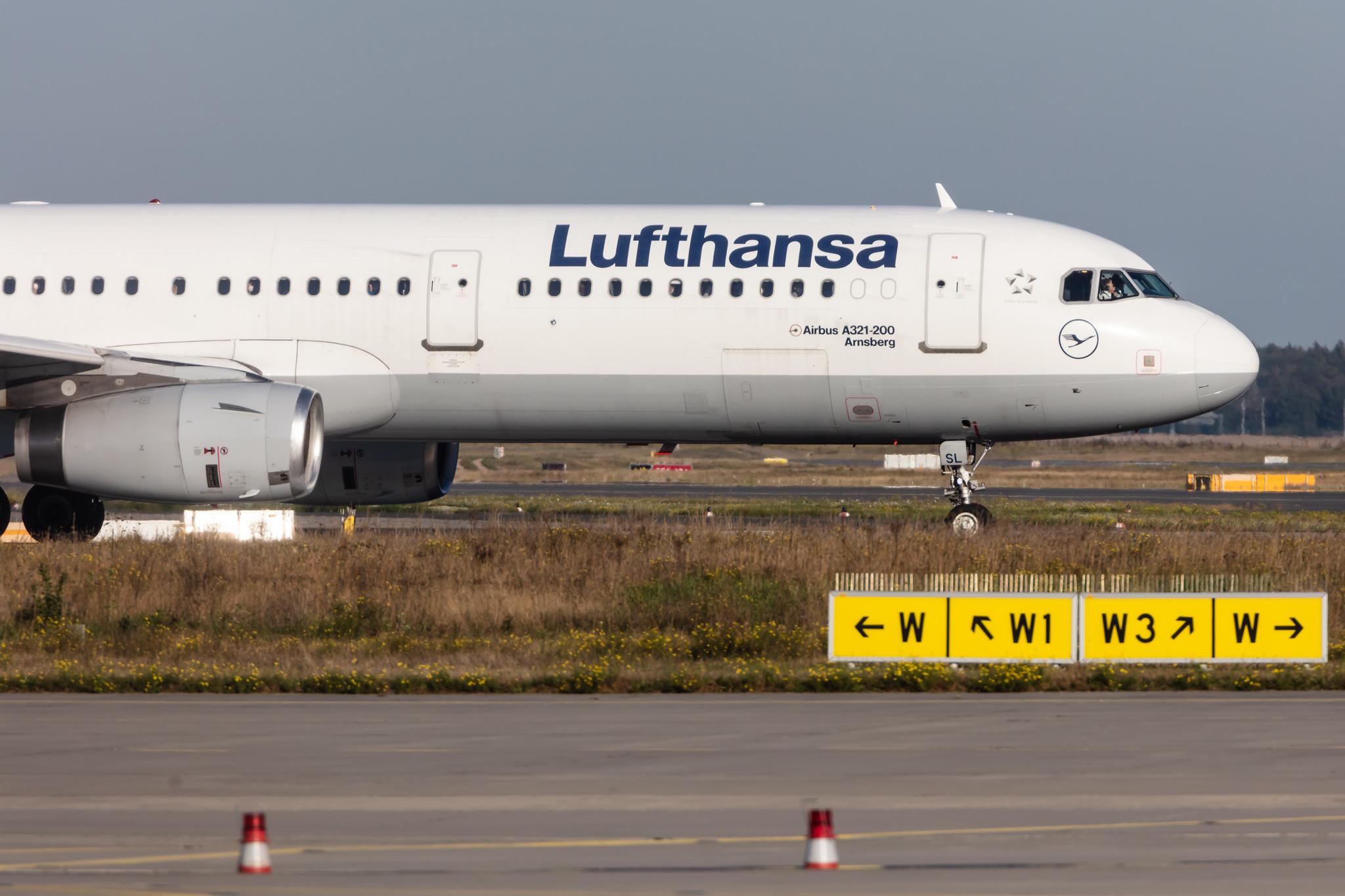 Frankfurt Airport: Lufthansa (LH / DLH) |  Airbus A321-231 A321 | D-AISL | MSN 3434