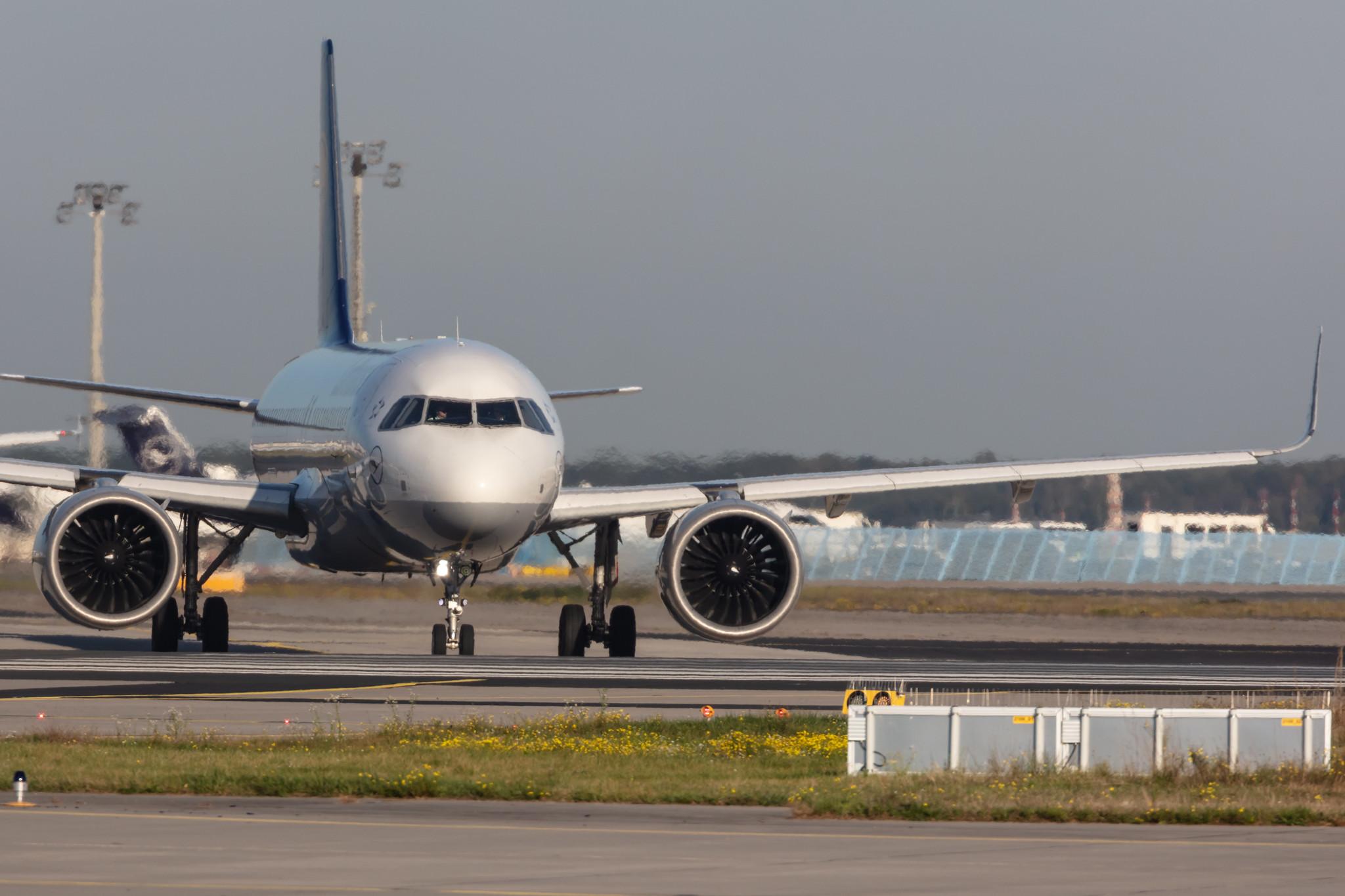 Frankfurt Airport: Lufthansa (LH / DLH) |  Airbus A320-271N A20N | D-AINF | MSN 7577