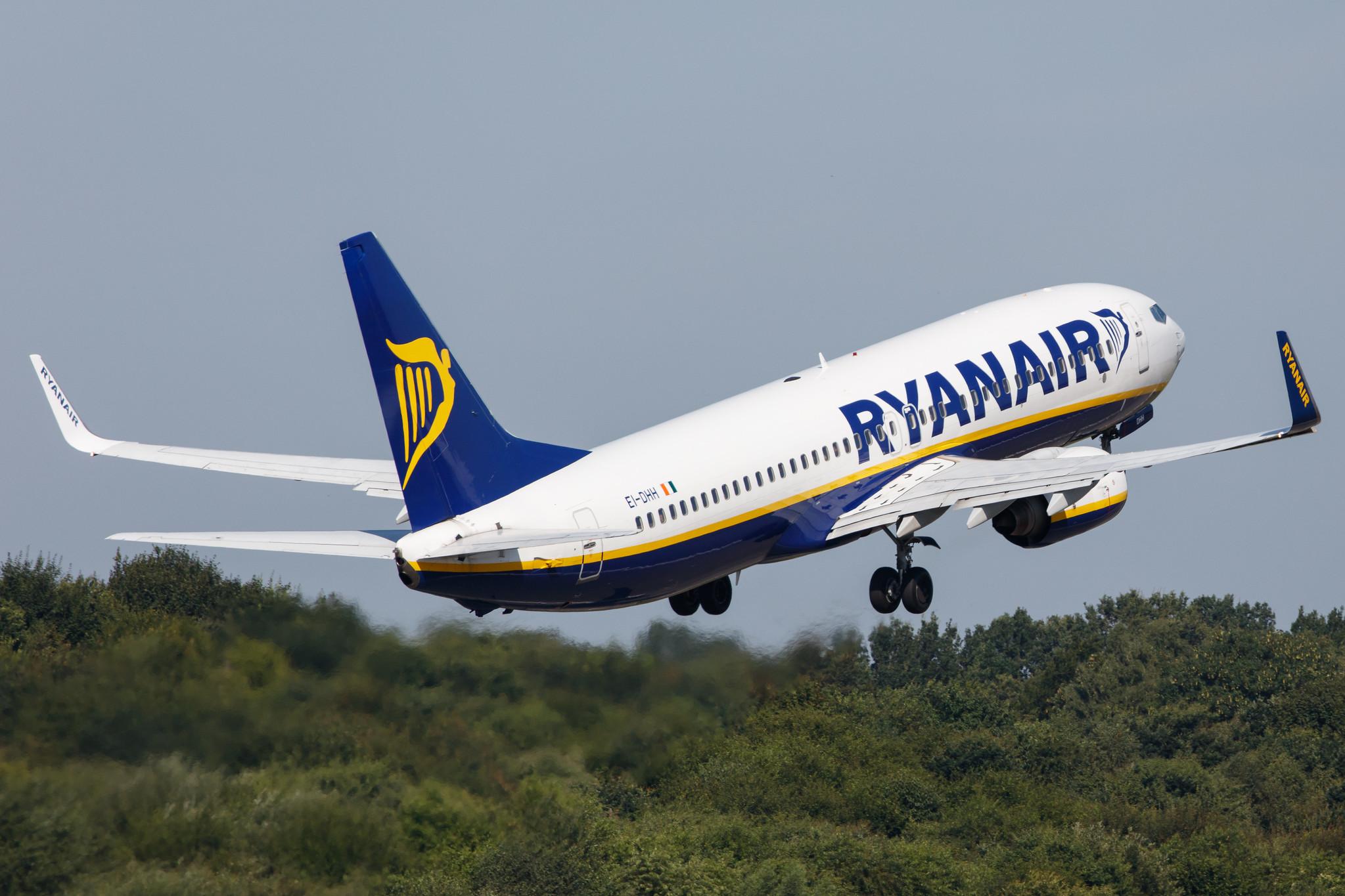 Hamburg Airport: Ryanair (FR / RYR) |  Boeing 737-8AS B738 | EI-DHH | MSN 33817