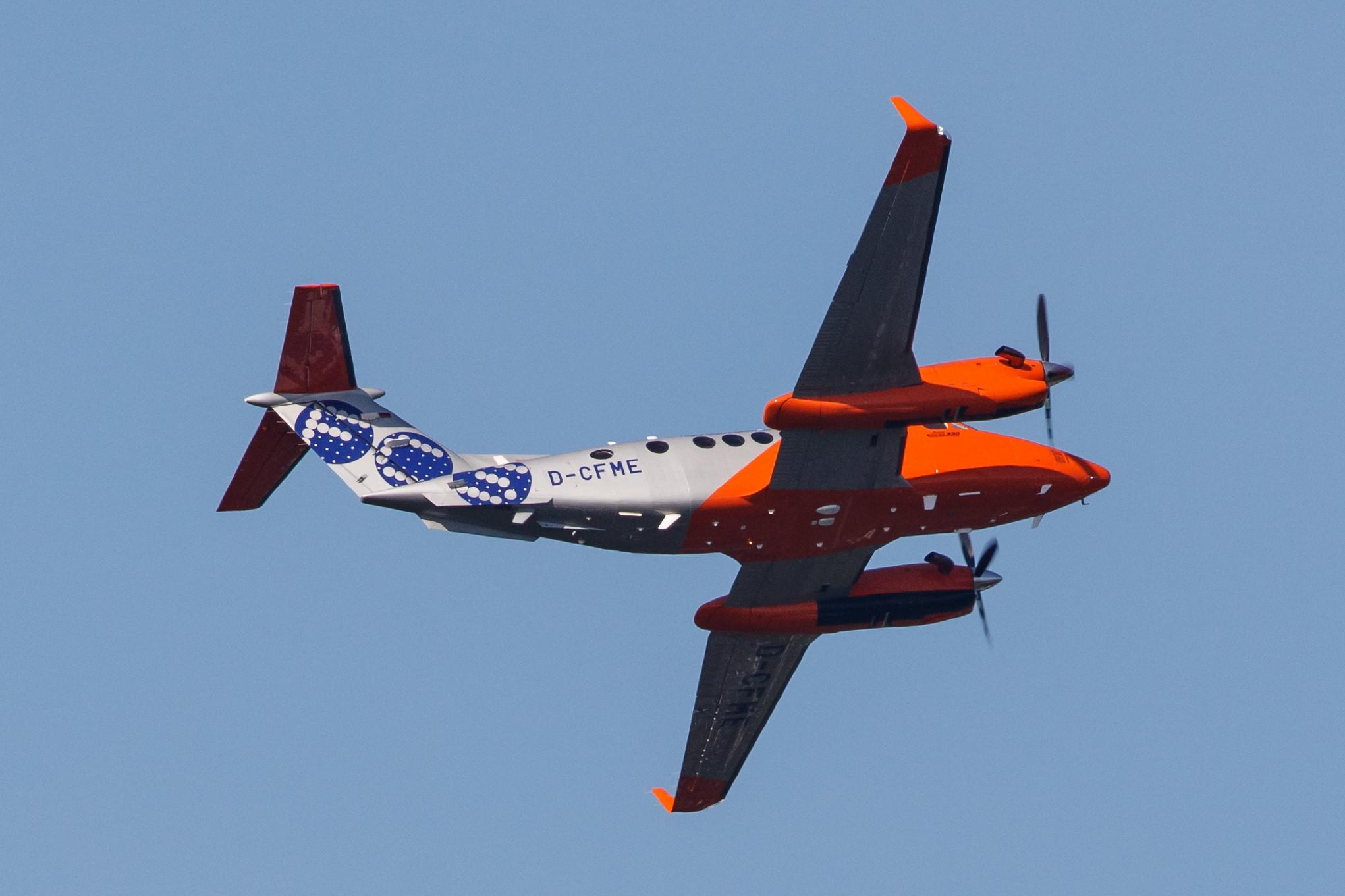 Hamburg Airport: FCS Flight Calibration Services (/ FCK) | Operator: Flight Calibration Services |  Beech 300 Super King Air 350 B350 | D-CFME | MSN FL-627