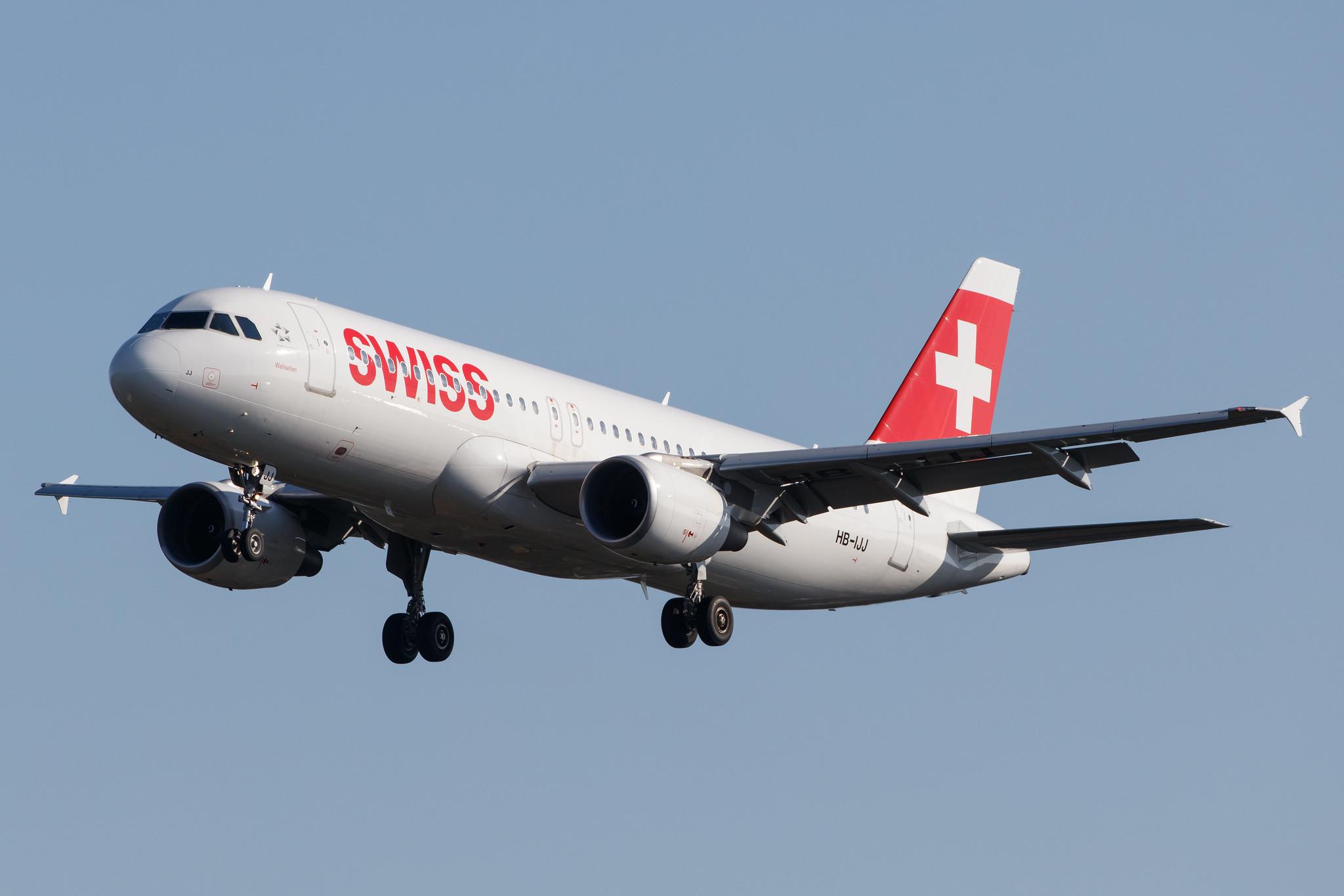 Hamburg Airport: Swiss (LX / SWR) |  Airbus A320-214 A320 | HB-IJJ | MSN 0585