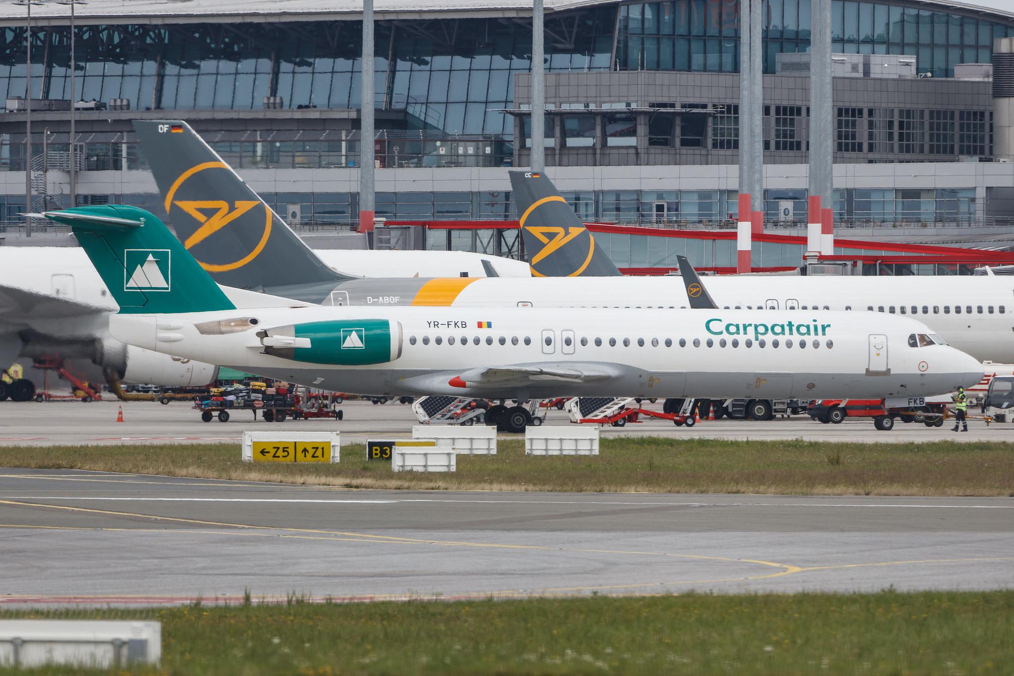 Hamburg Airport: Carpatair (V3 / KRP) |  Fokker 100 F100 | YR-FKB | MSN 11369
