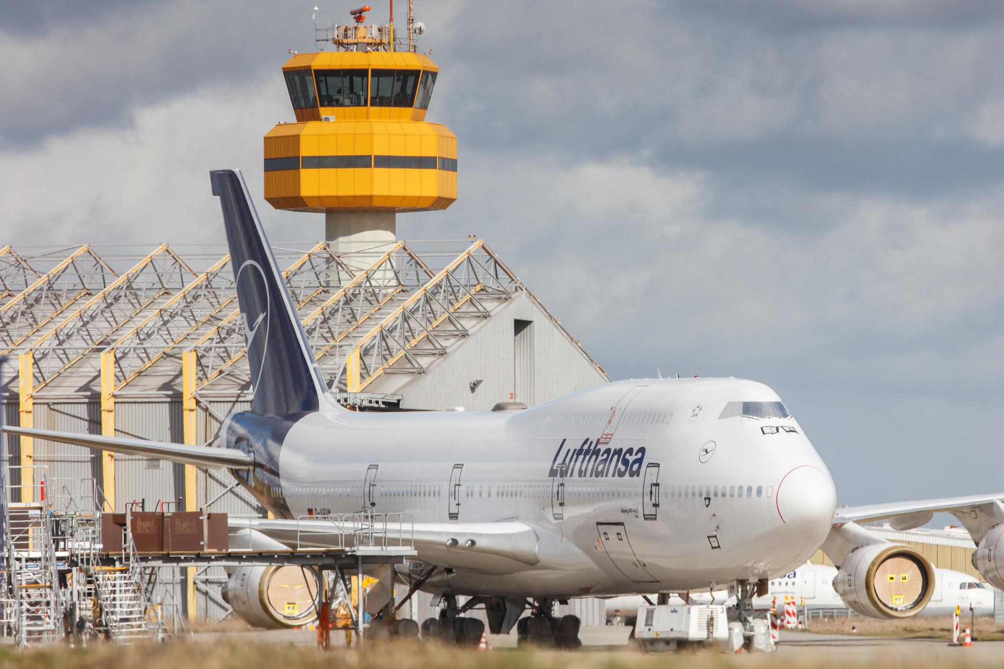 Hamburg Airport: Lufthansa (LH / DLH) |  Boeing 747-430 B744 | D-ABVM | MSN 29101