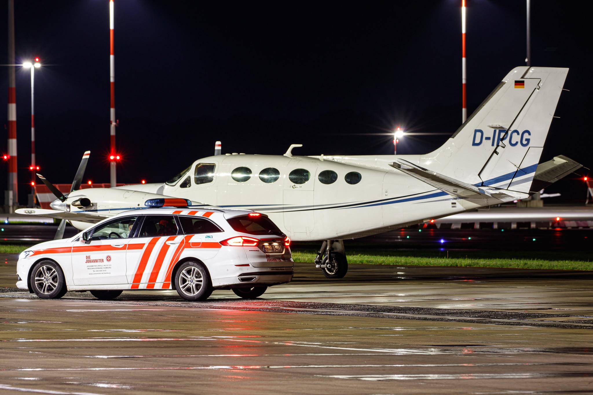 Hamburg Airport: Aerowest |  Cessna 425 C425 | D-IPCG | MSN 425-0177