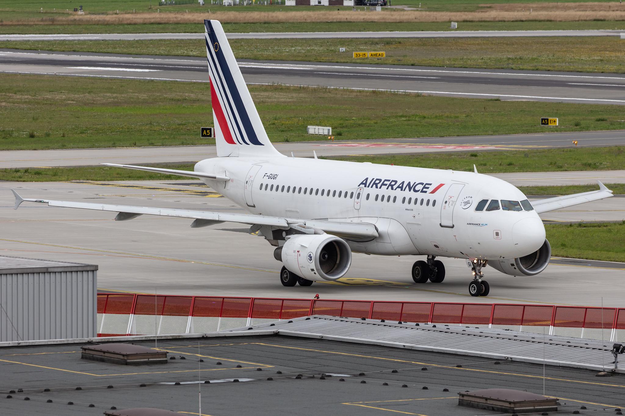Hamburg Airport: Air France (AF / AFR) |  Airbus A318-111 A318 | F-GUGI | MSN 2350