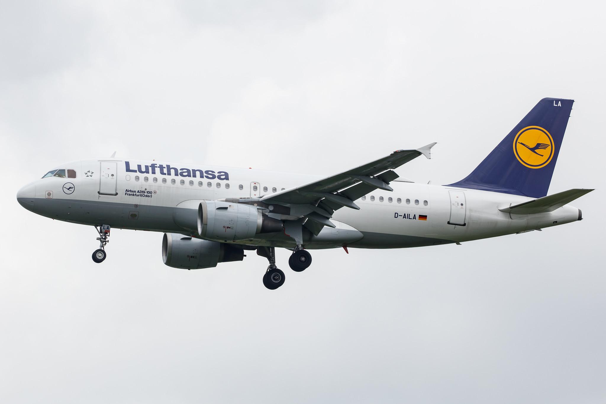 Hamburg Airport: Lufthansa (LH / DLH) |  Airbus A319-114 A319 | D-AILA | MSN 0609