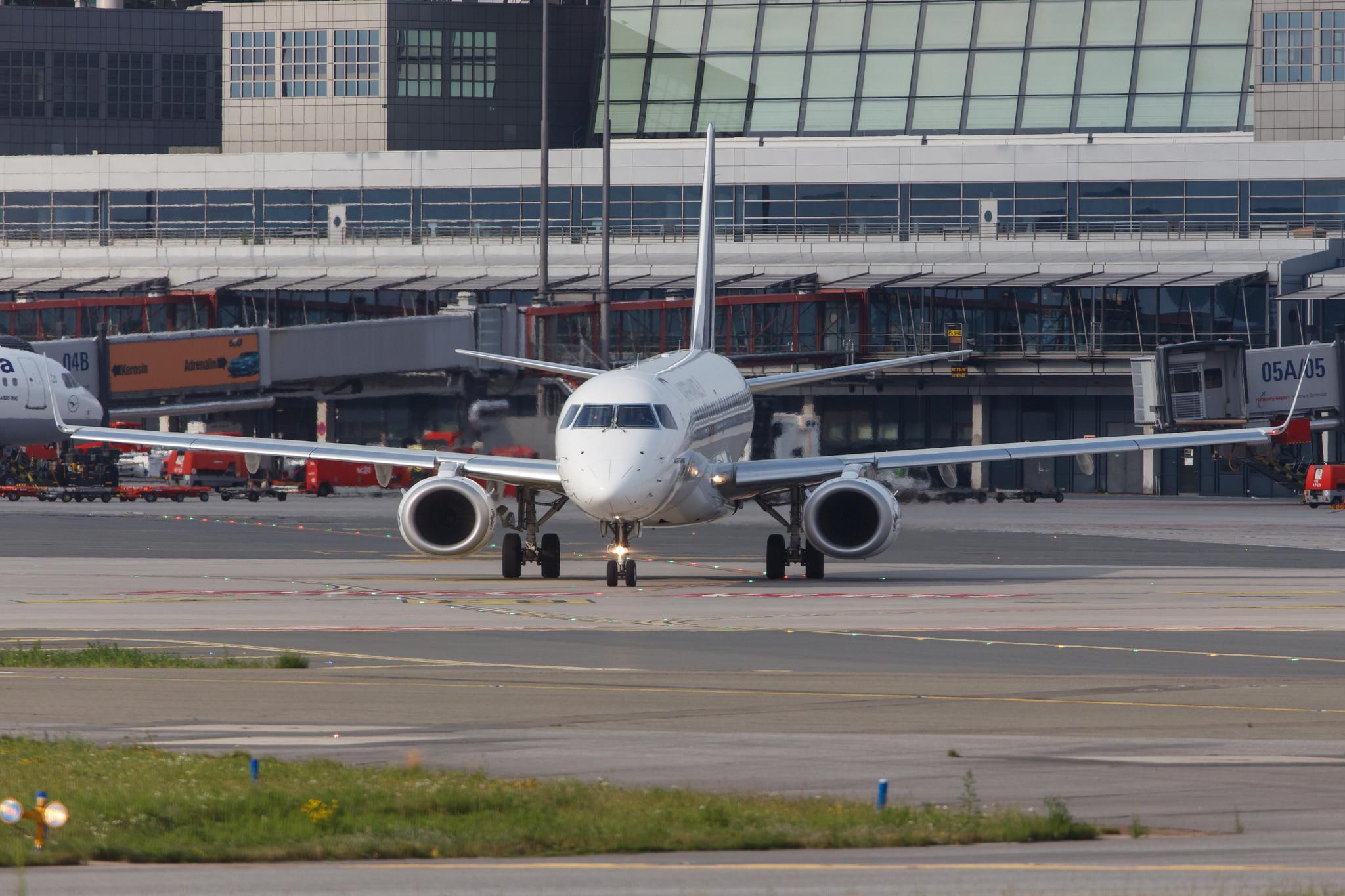 Hamburg Airport: Air France (AF / AFR) | Operator: Air France Hop |  Embraer E190STD E190 | F-HBLM | MSN 19000768
