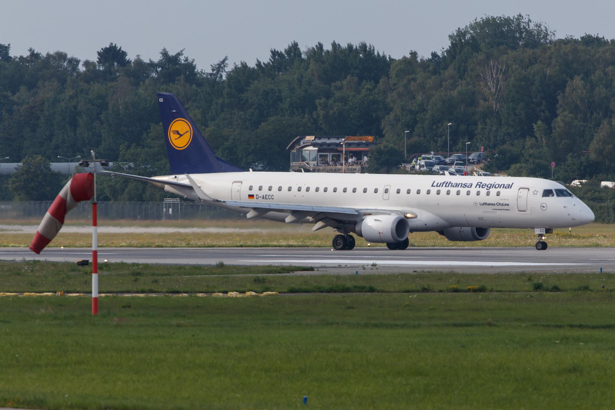 Hamburg Airport: Lufthansa (LH / DLH) | Operator: Lufthansa CityLine |  Embraer E190LR E190 | D-AECC | MSN 19000333