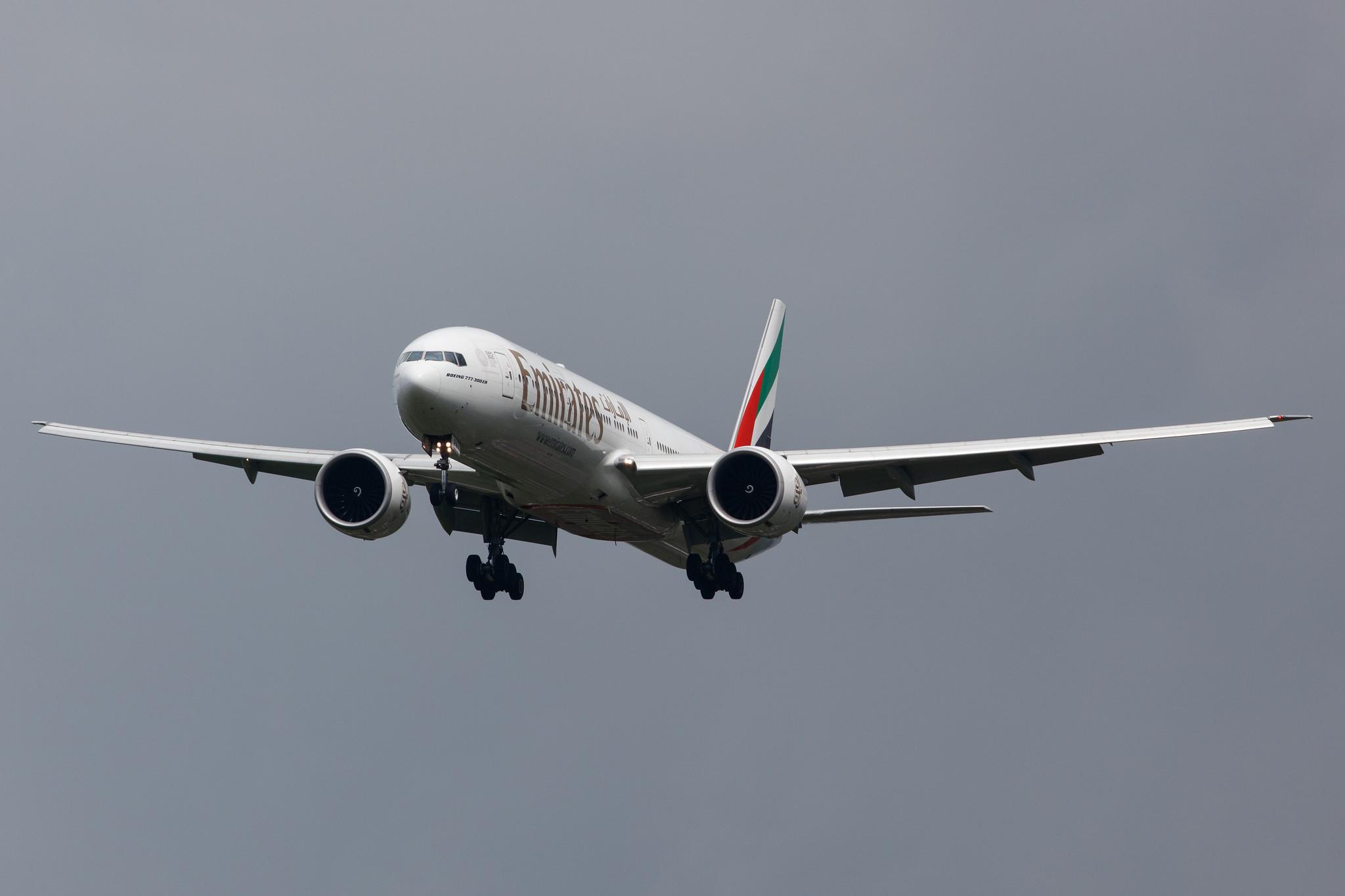Hamburg Airport: Emirates (EK / UAE) |  Boeing 777-31H(ER) B77W | A6-EPV | MSN 42341