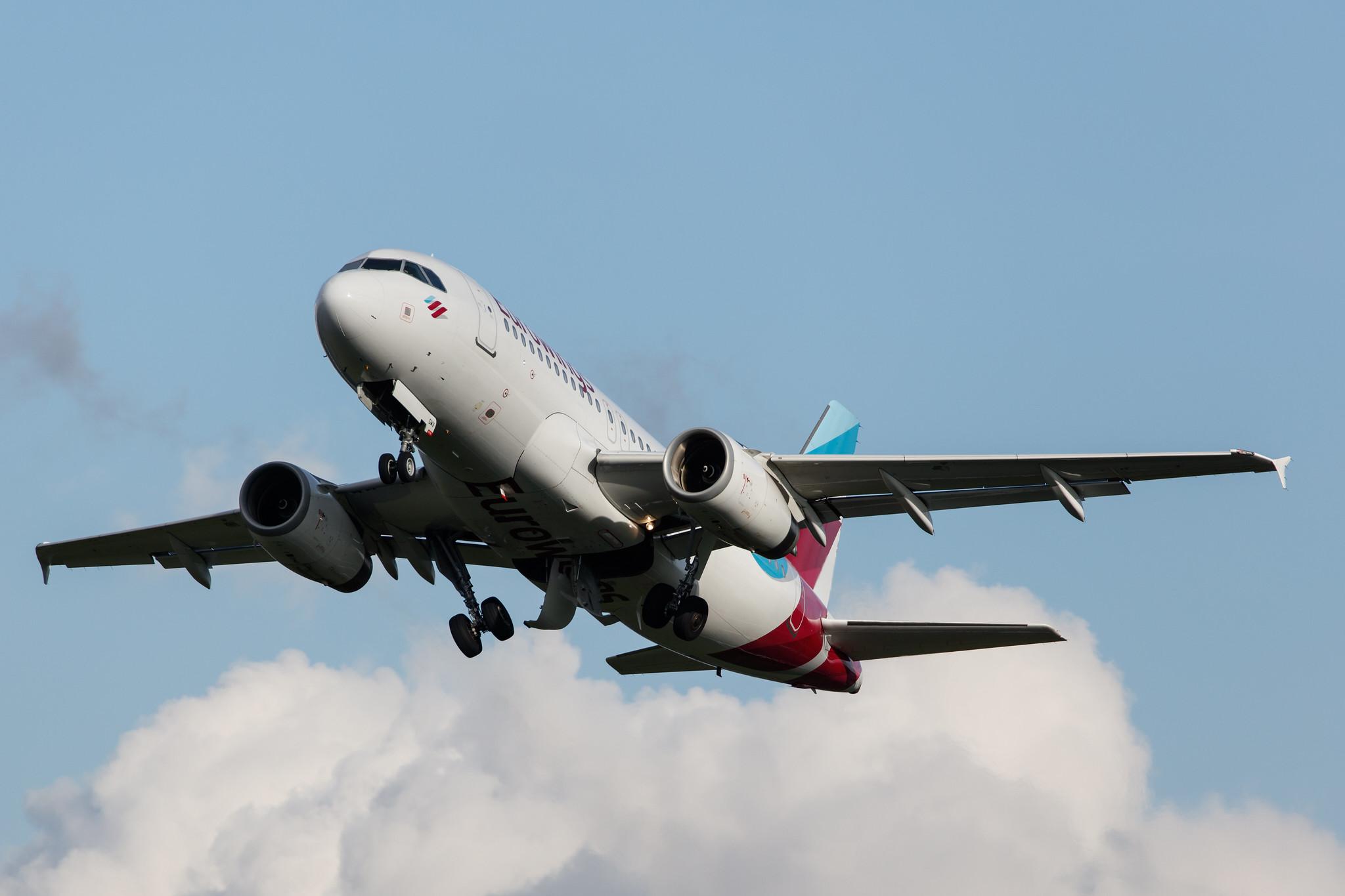 Hamburg Airport: Eurowings (EW / EWG) |  Airbus A319-132 A319 | D-AGWV | MSN 5467