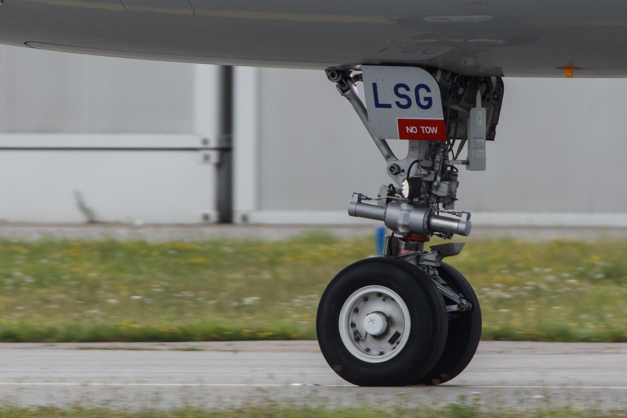 Hamburg Airport: Turkish Airlines (TK / THY) |  Airbus A321-271NX A21N | TC-LSG | MSN 8794