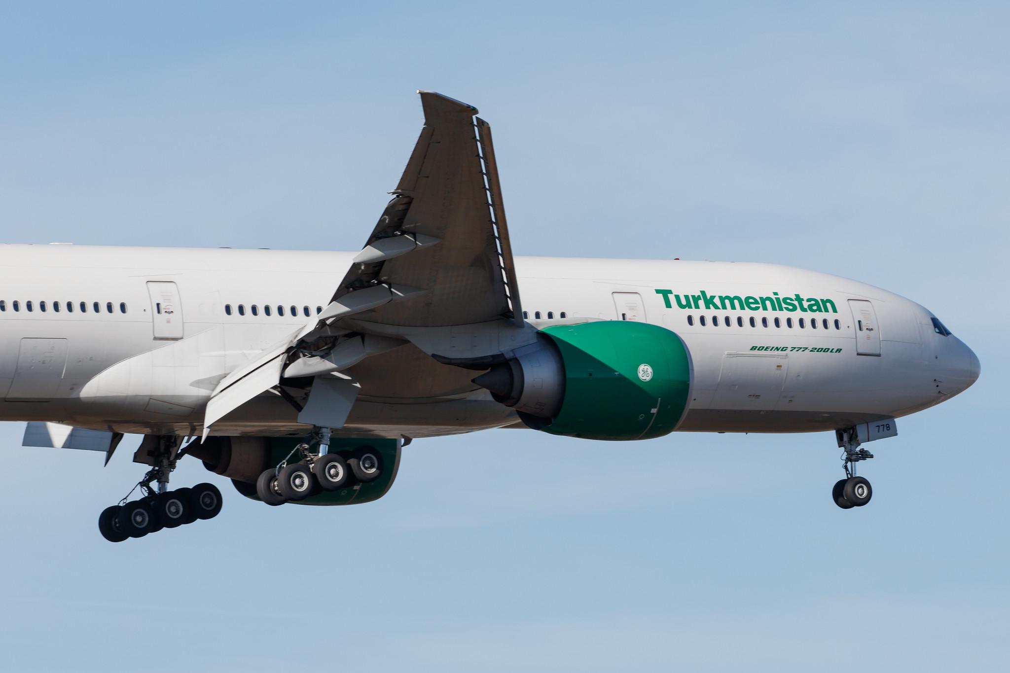 Frankfurt Airport: Turkmenistan Airlines (T5 / TUA) |  Boeing 777-22K(LR) B77L | EZ-A778 | MSN 42296