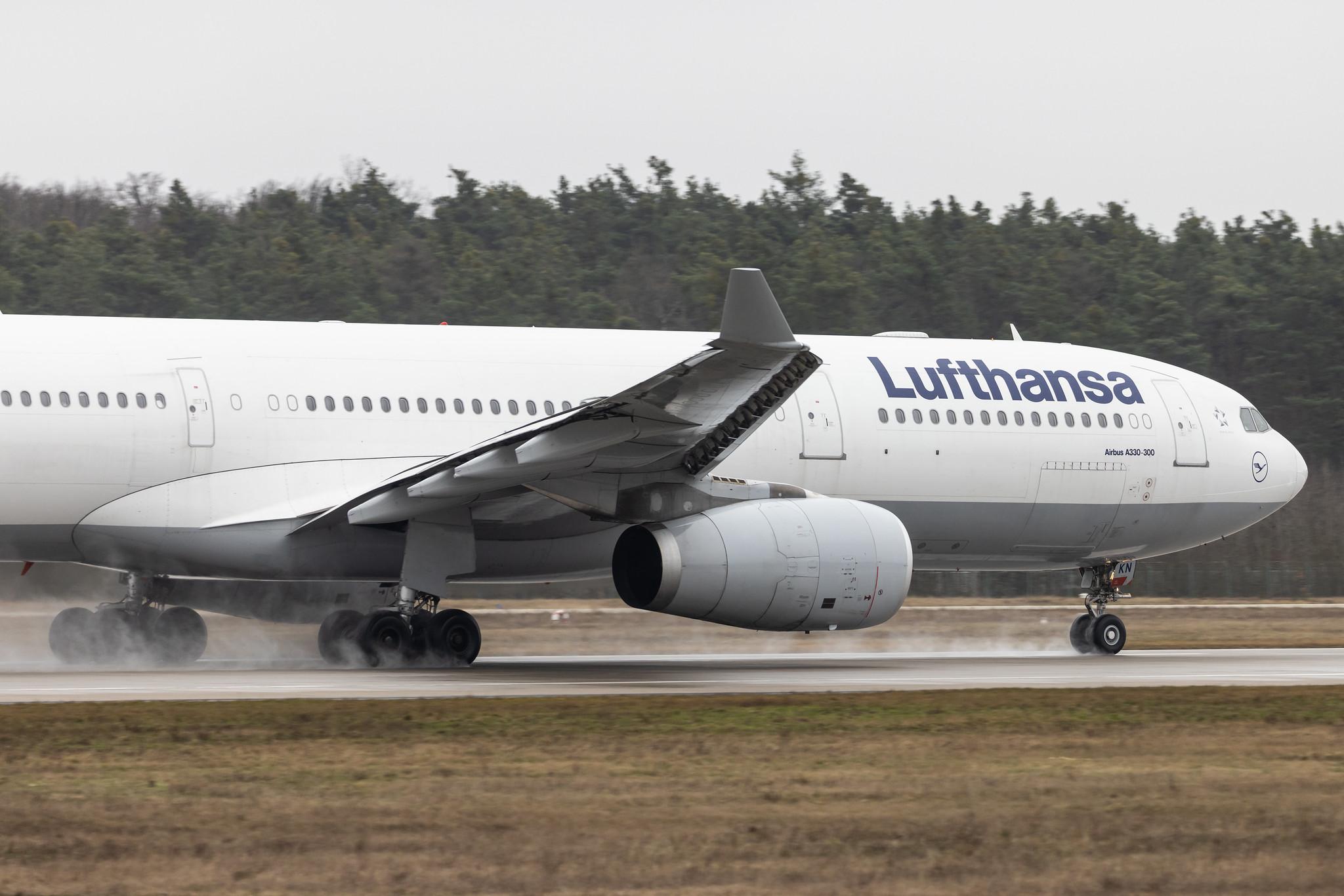 Frankfurt Airport: Lufthansa (LH / DLH) |  Airbus A330-343 A333 | D-AIKN | MSN 0922