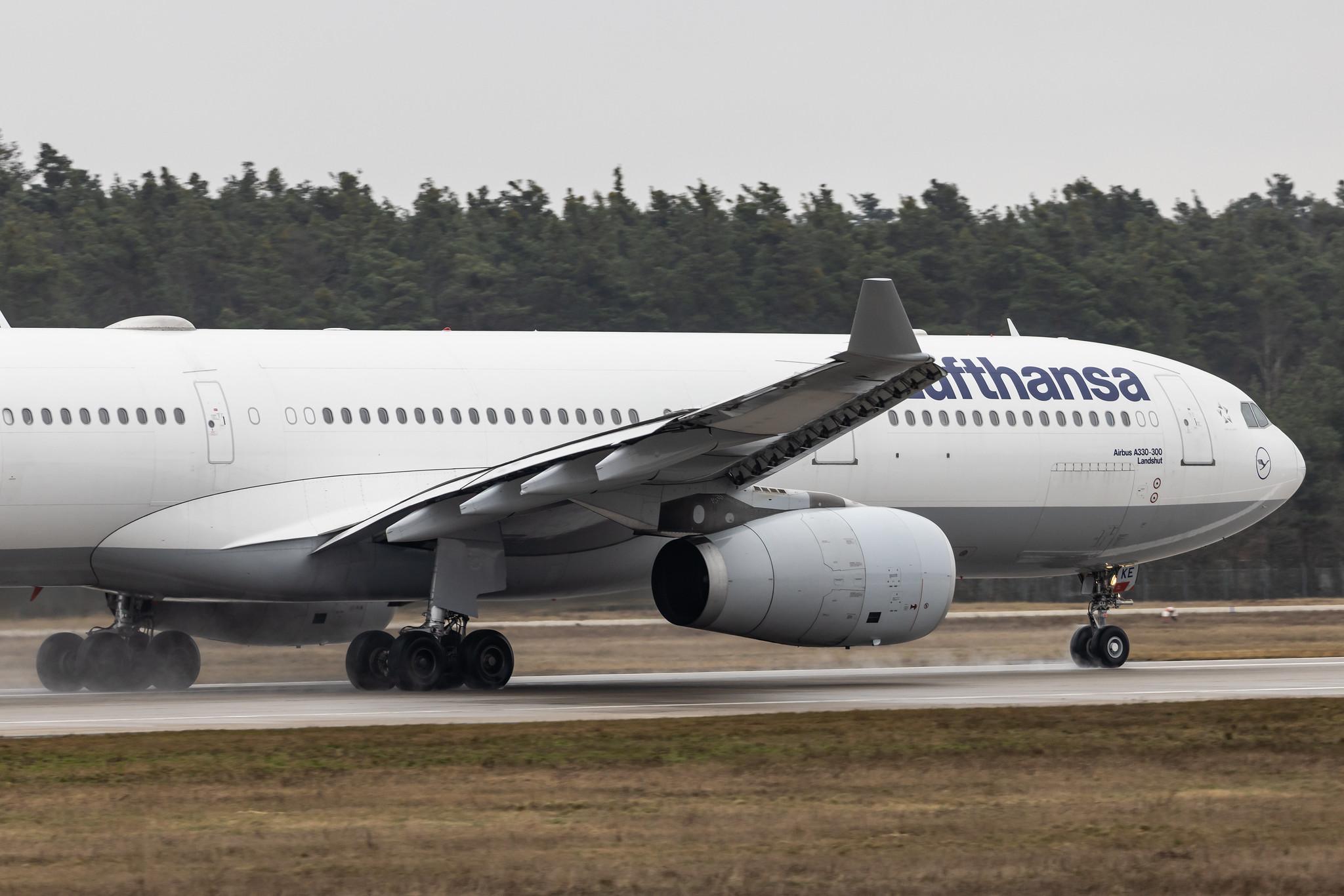 Frankfurt Airport: Lufthansa (LH / DLH) |  Airbus A330-343 A333 | D-AIKE | MSN 0636