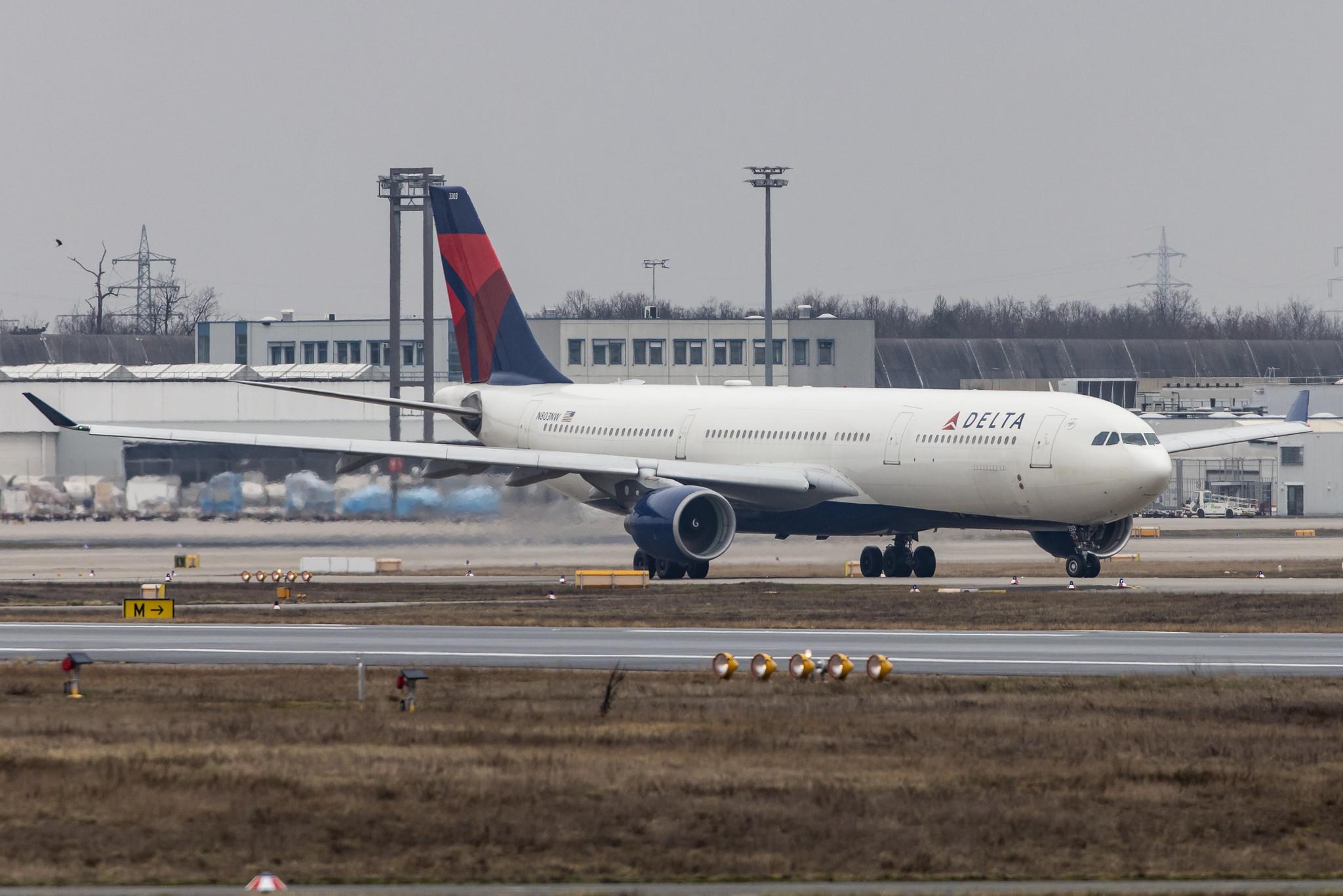 Frankfurt Airport: Delta Air Lines (DL / DAL) |  Airbus A330-323 A333 | N803NW | MSN 0542