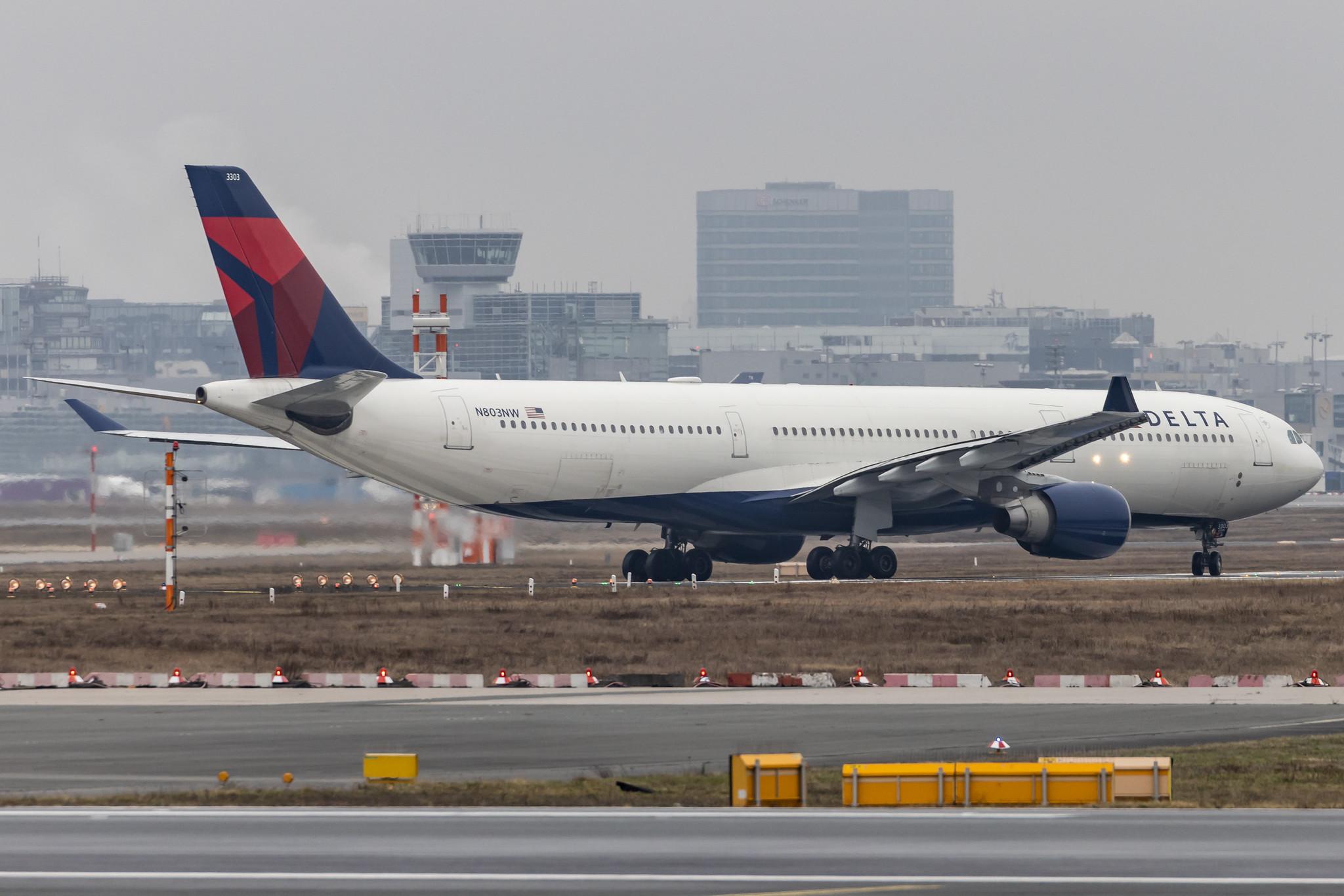 Frankfurt Airport: Delta Air Lines (DL / DAL) |  Airbus A330-323 A333 | N803NW | MSN 0542