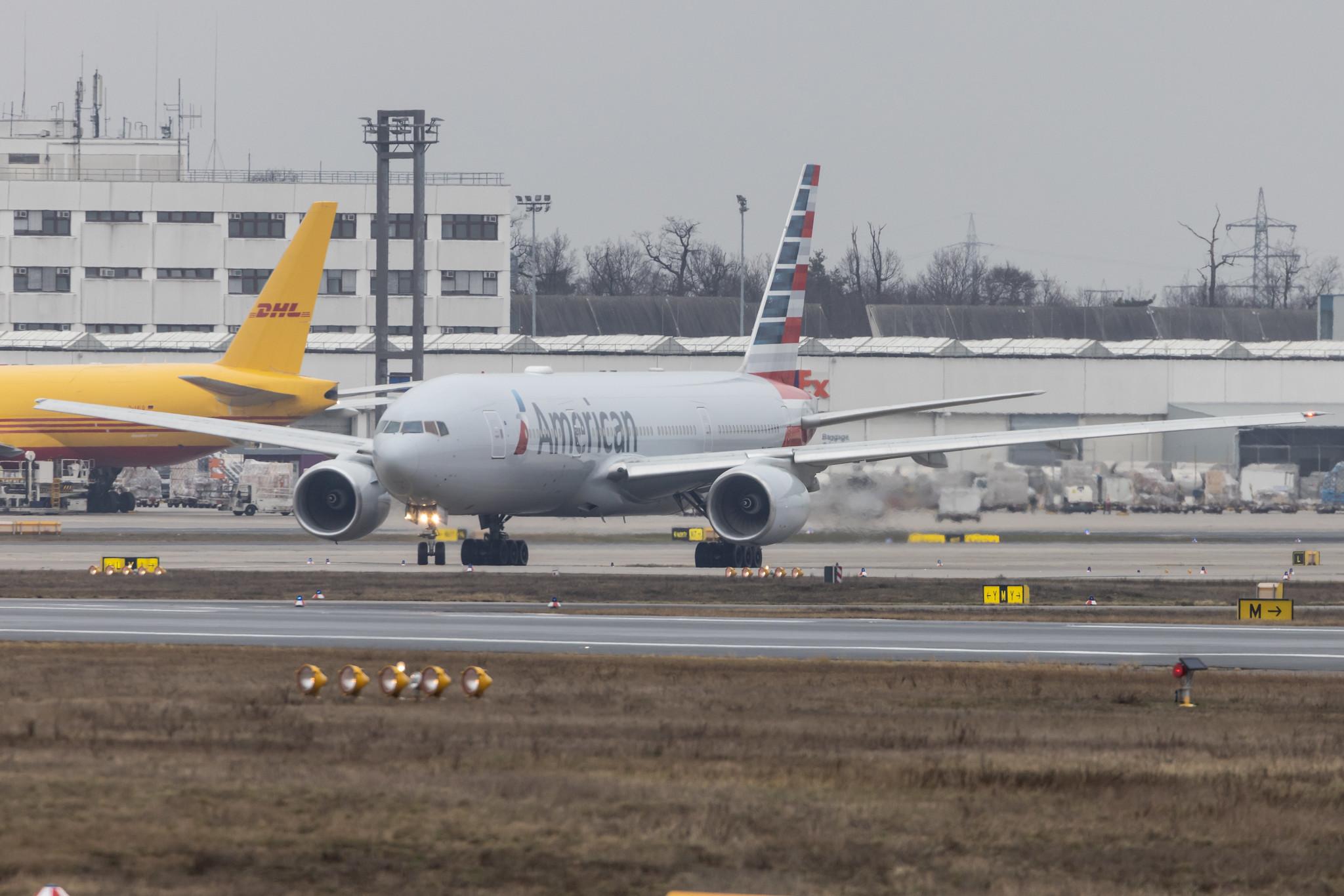 Frankfurt Airport: American Airlines (AA / AAL) |  Boeing 777-223(ER) B772 | N755AN | MSN 30263