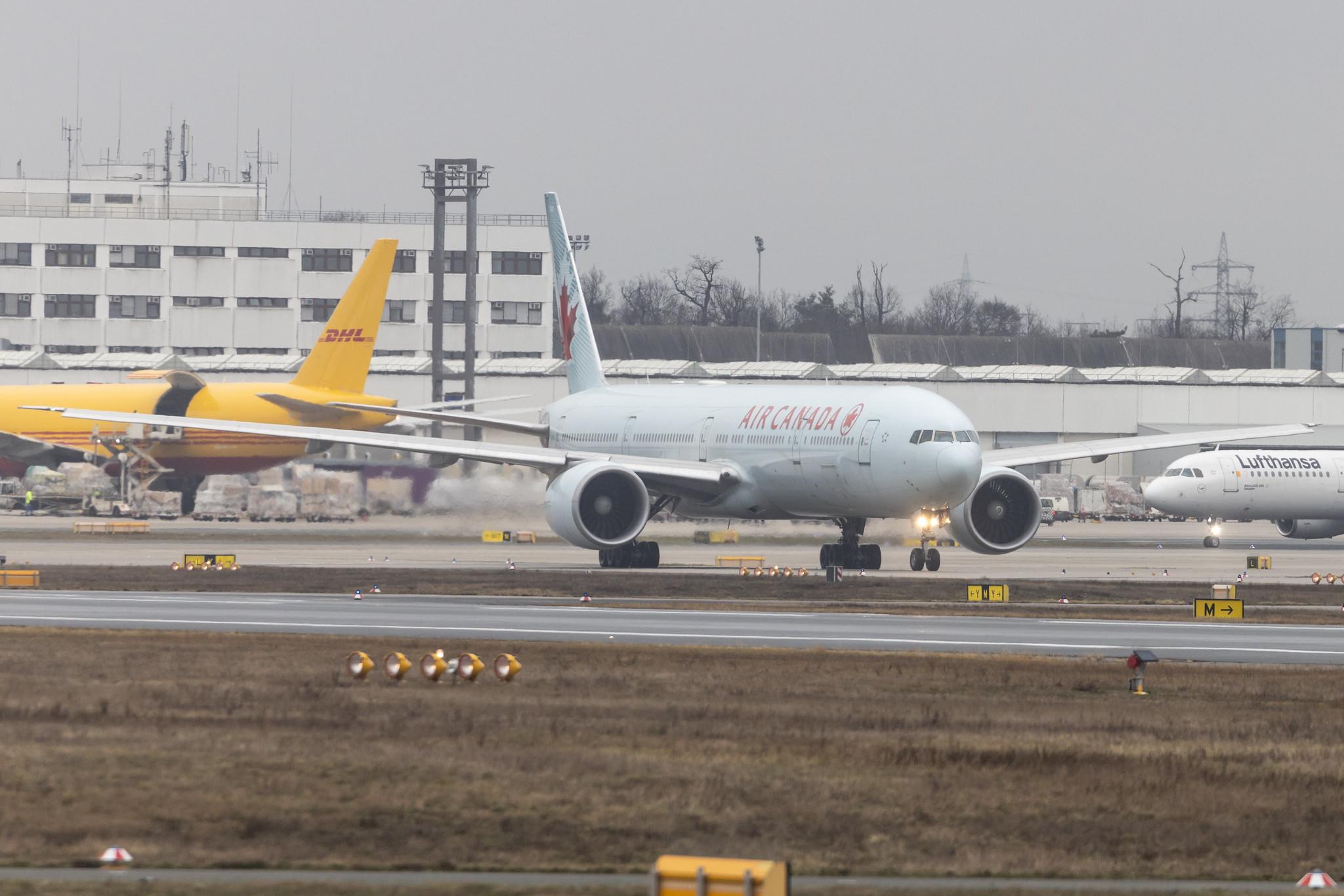 Frankfurt Airport: Air Canada (AC / ACA) |  Boeing 777-333(ER) B77W | C-FIVR | MSN 35241