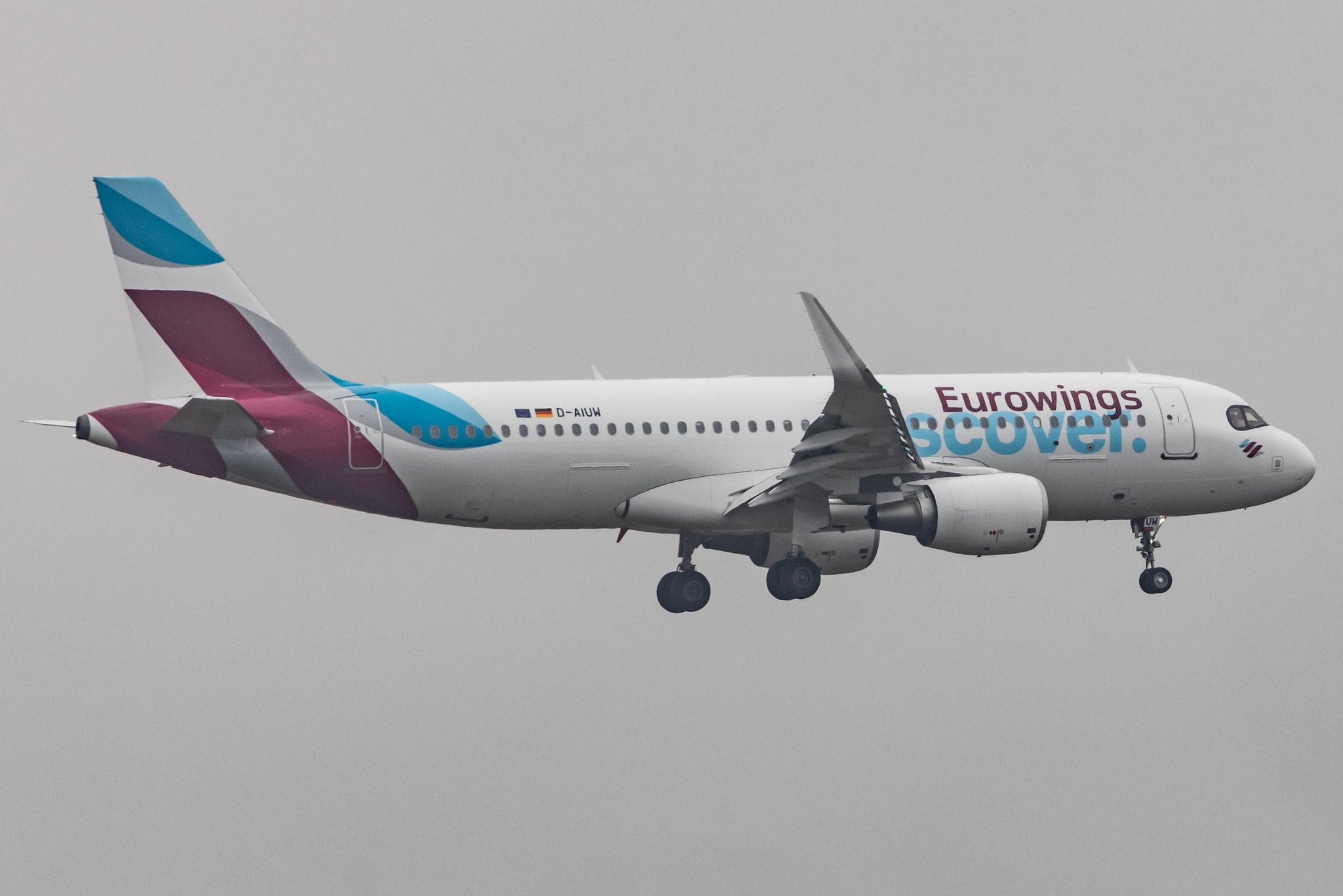 Frankfurt Airport: Eurowings Discover (4Y / OCN) |  Airbus A320-214 A320 | D-AIUW | MSN 7251